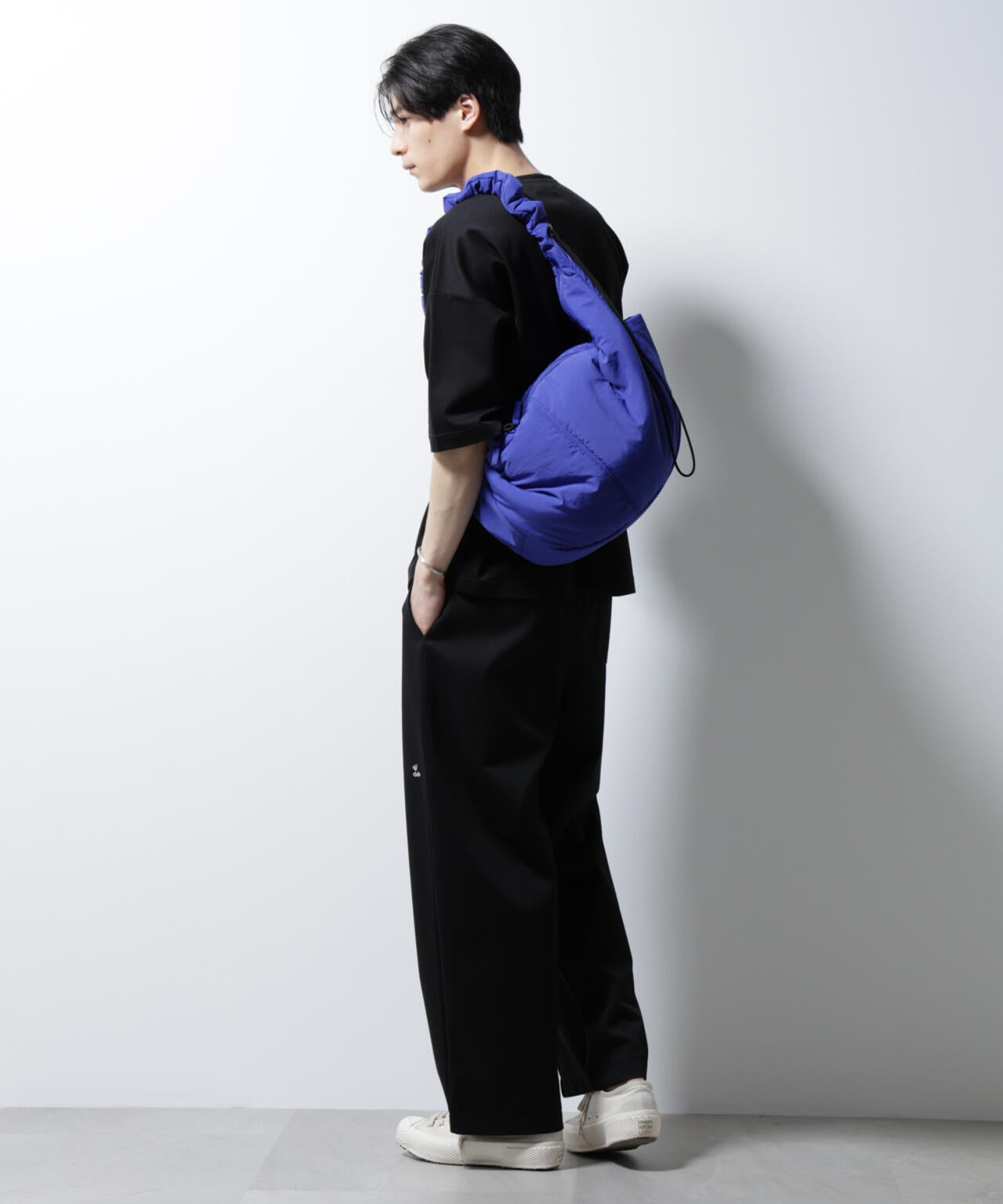 「NJ/CLUB」中綿ハーフムーンショルダーバッグ