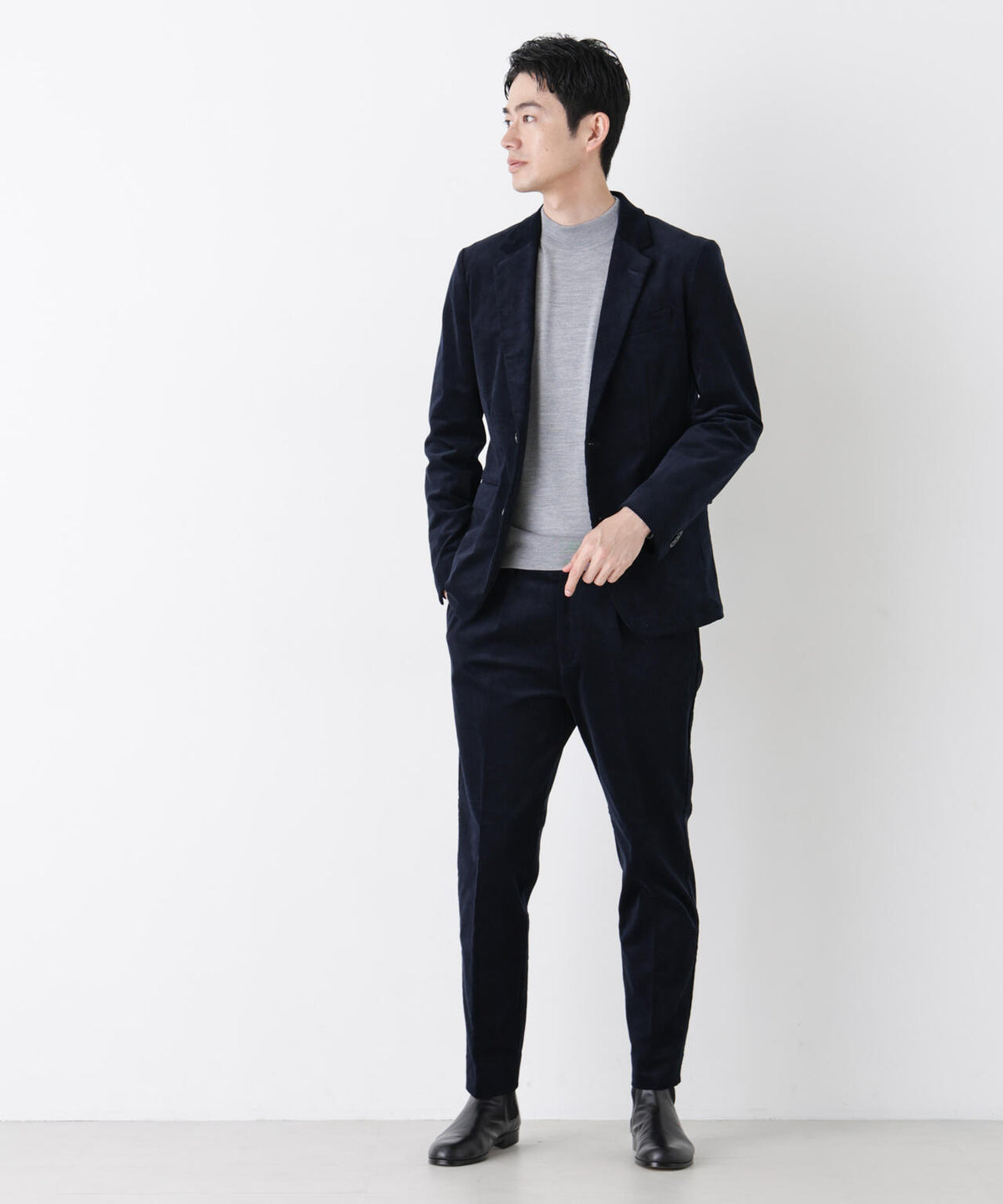 185cm B:85 W:72 H:94 着用サイズ:L