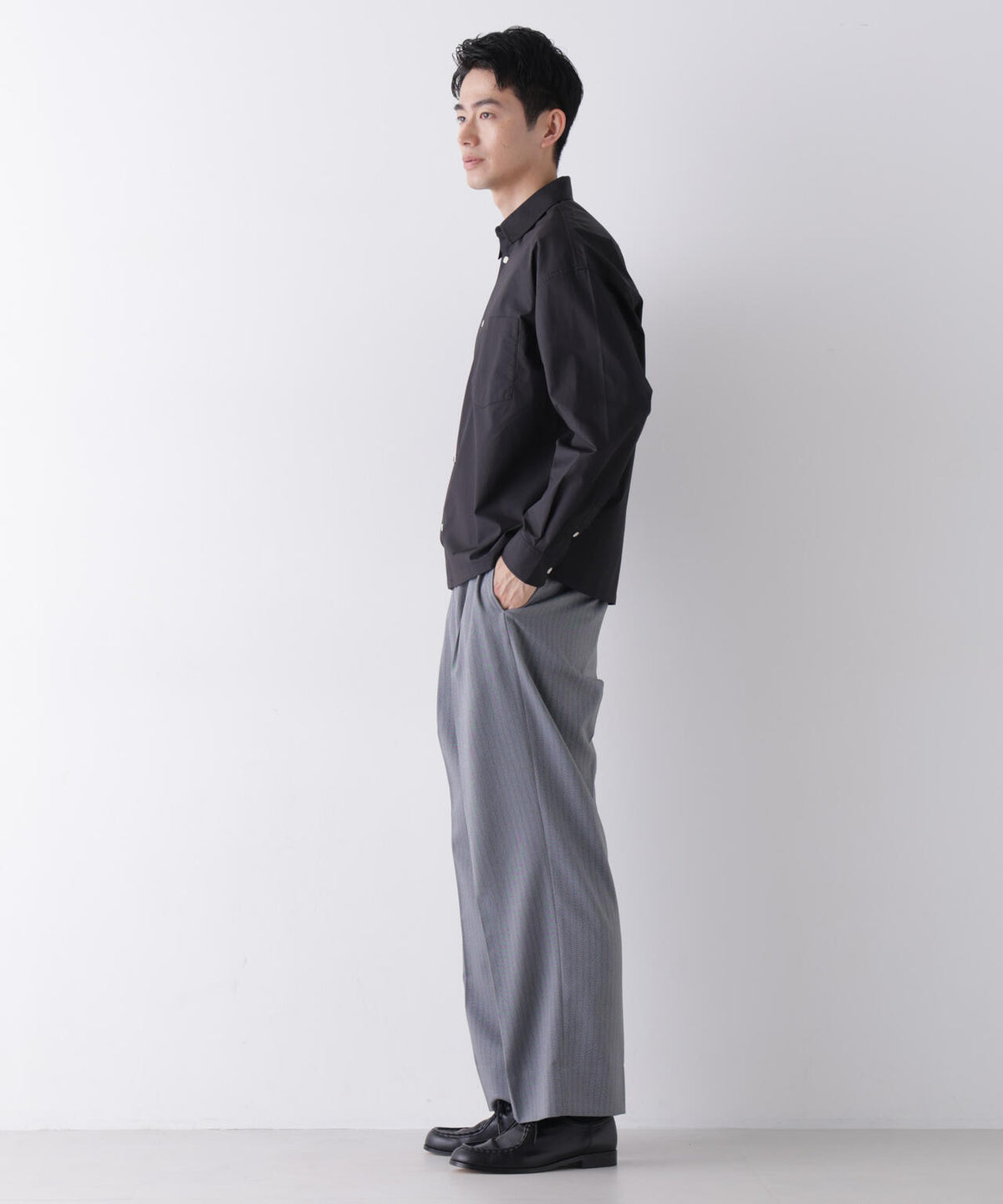 「James Fabric」 ボクシークロップドシャツブルゾン