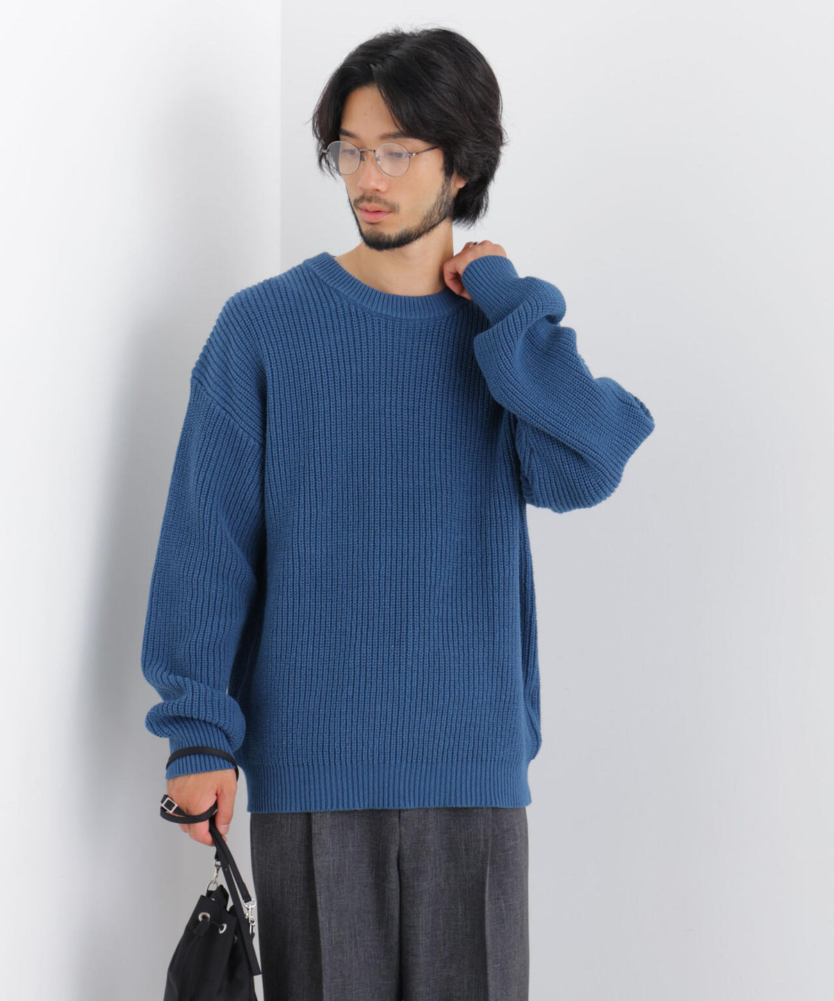 コットンMIXバルキークルーネックニット