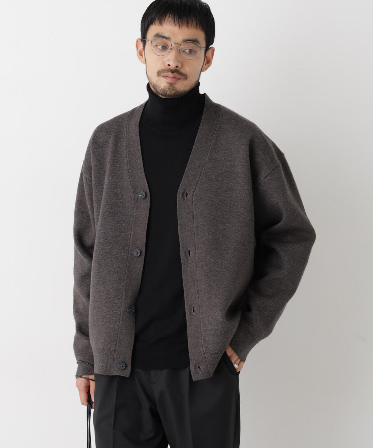 180cm B:89 W:70 H:91 着用サイズ:L
