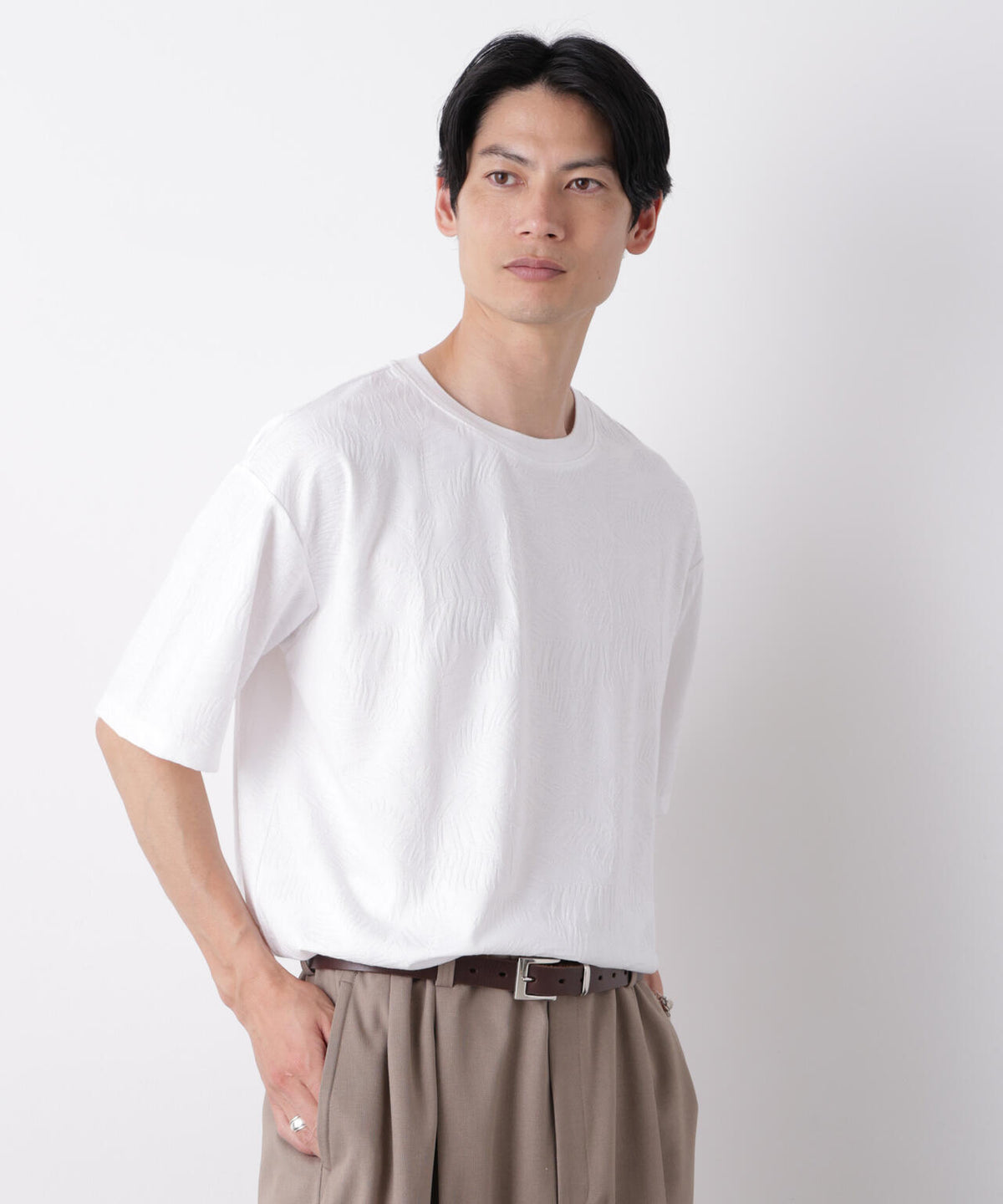 180cm B:88 W:75 H:92 着用サイズ:L