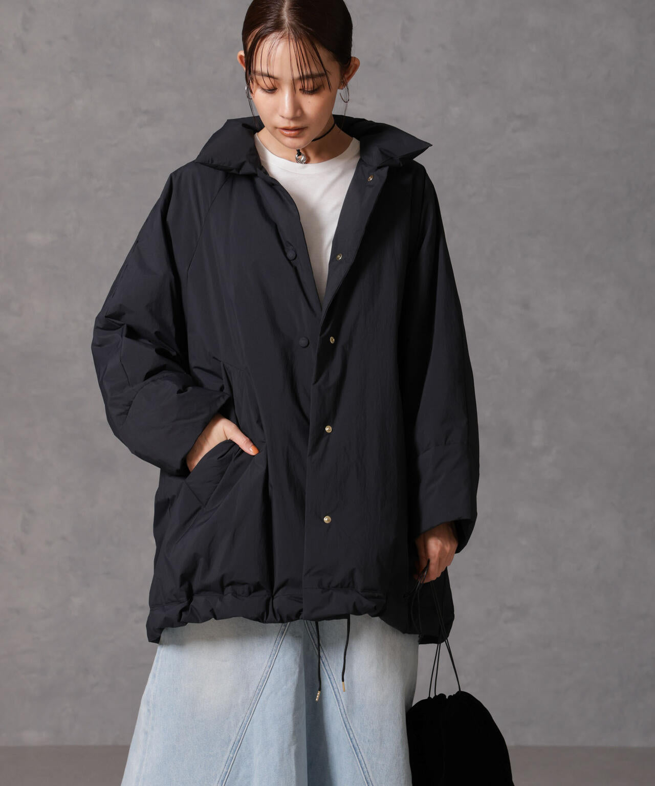 「西川ダウン(R)」ミドル丈バックタックコート