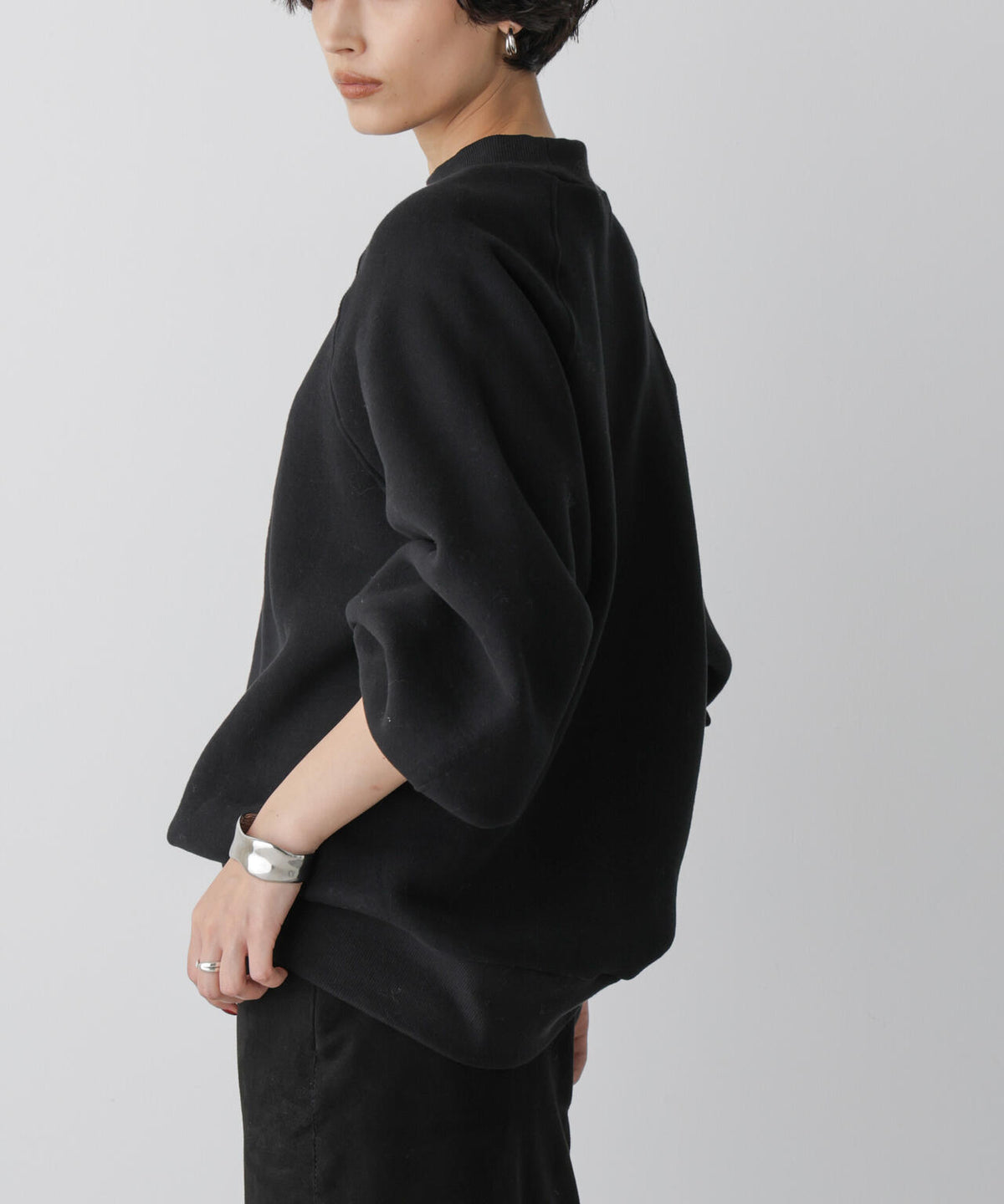 「STEVELOUR」フラッフィースタンドプルオーバー
