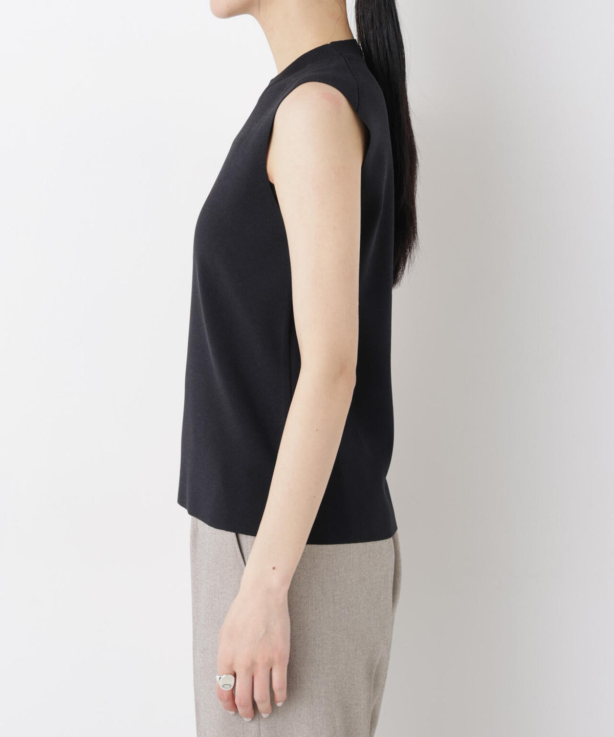 SUMMER VEIL KNIT 総針ノースリーブニット