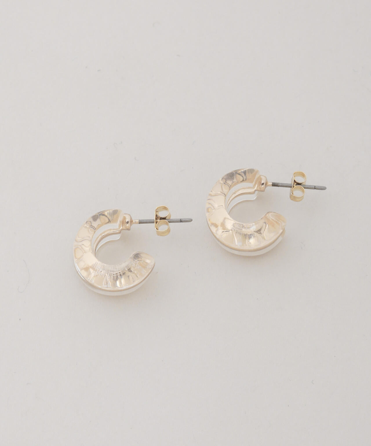 ゴールドラインクリアピアス