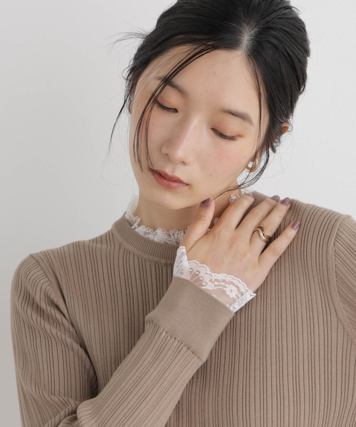 CICA&UVカット加工レースフリル付きリブニット