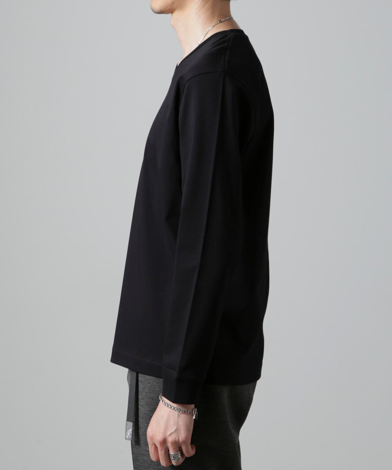 アンチスメルVネックTシャツ 長袖