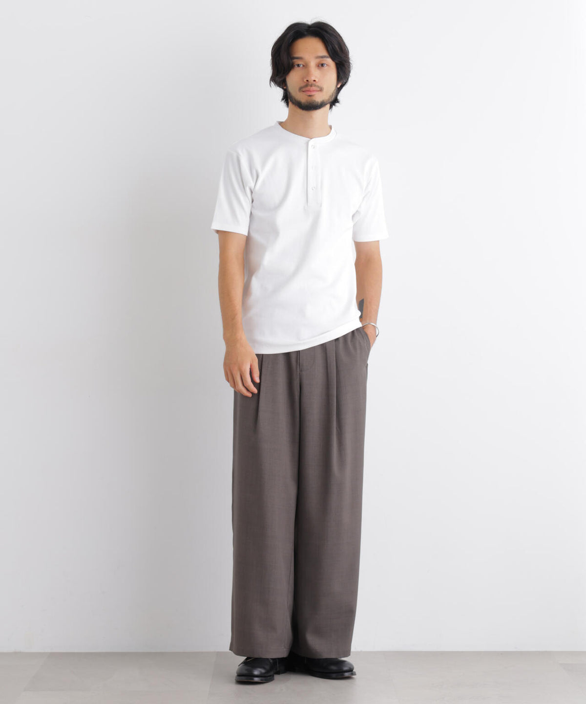 コンパクトヘンリーネックTシャツ 半袖
