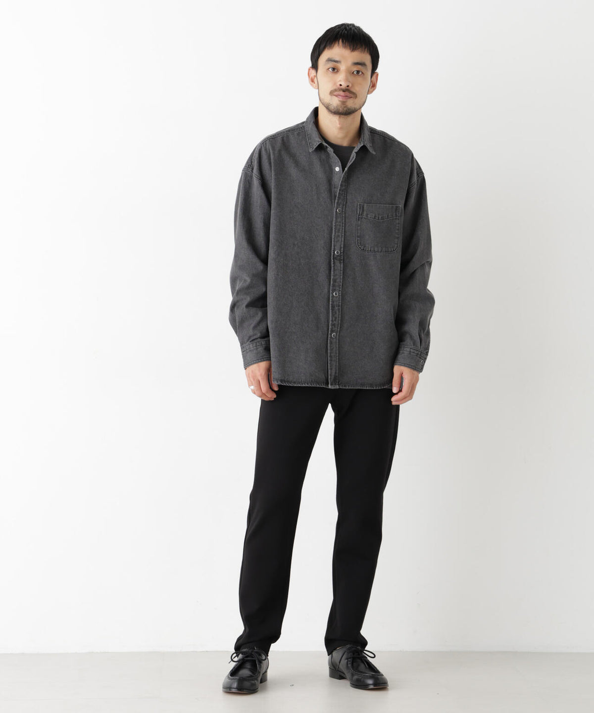 ストレッチ5Pテーパードパンツ