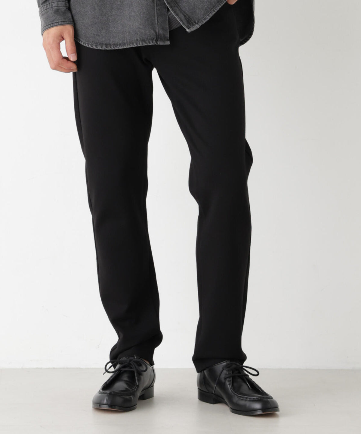ストレッチ5Pテーパードパンツ
