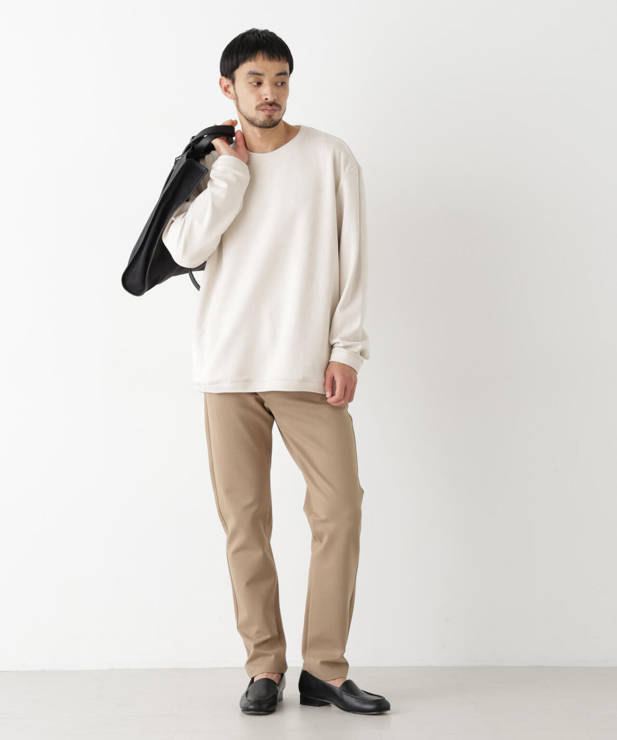 ストレッチ5Pテーパードパンツ