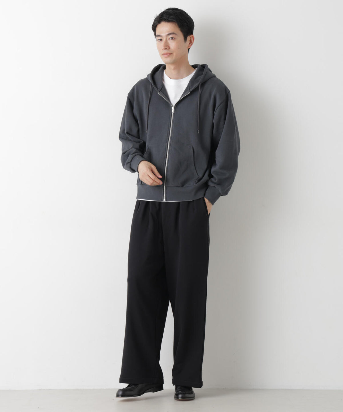 WEB限定/2タックワイドスウェットパンツ