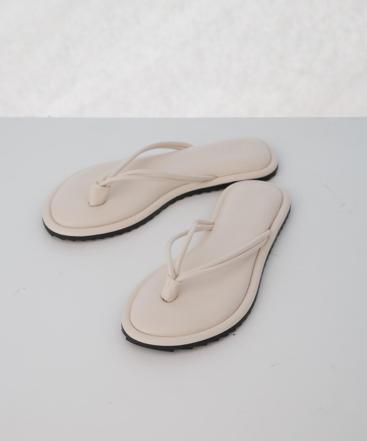 ソフトフラットトングサンダル