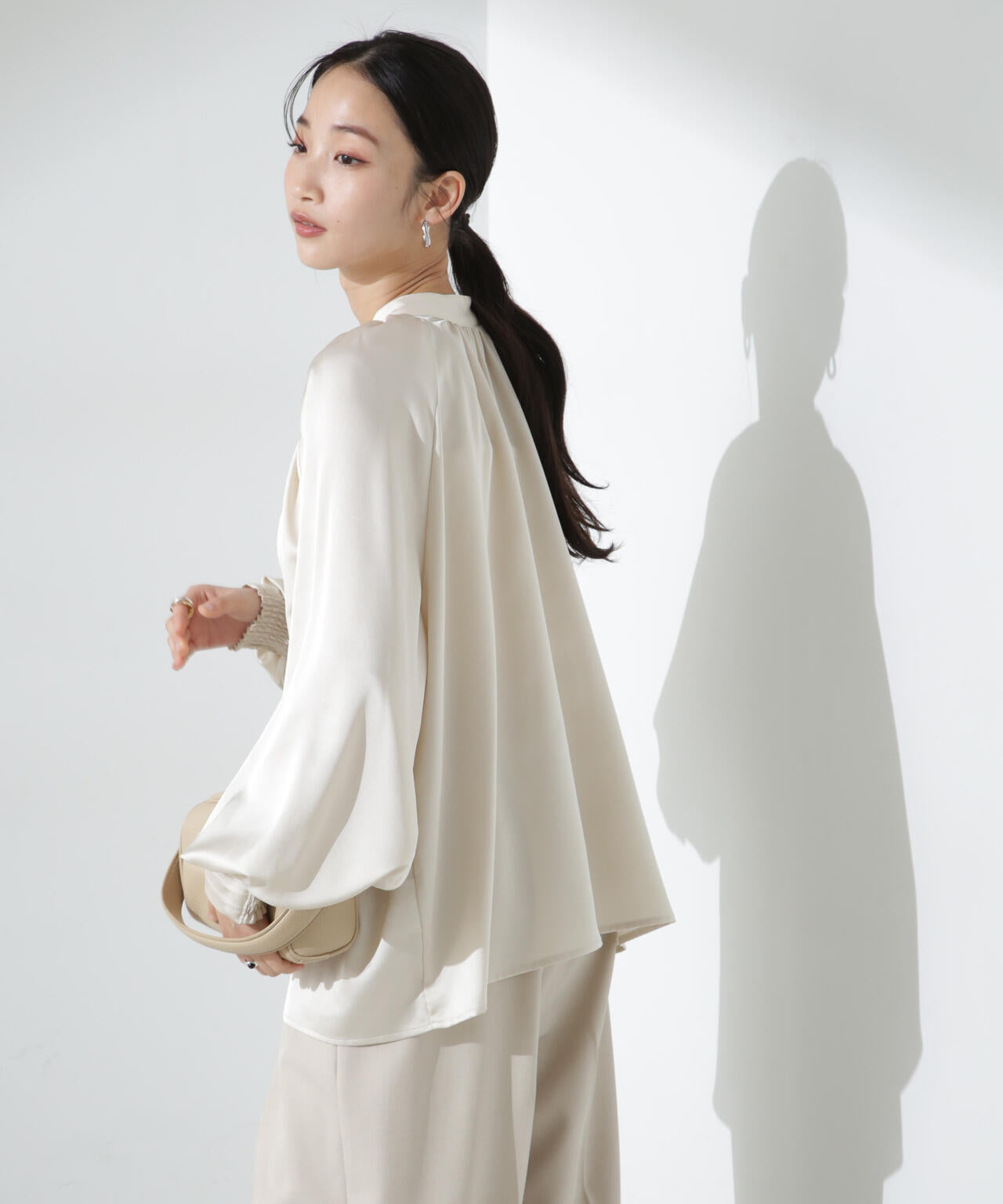 前後2WAYサテンドルマンギャザーブラウス(セットアップ可)
