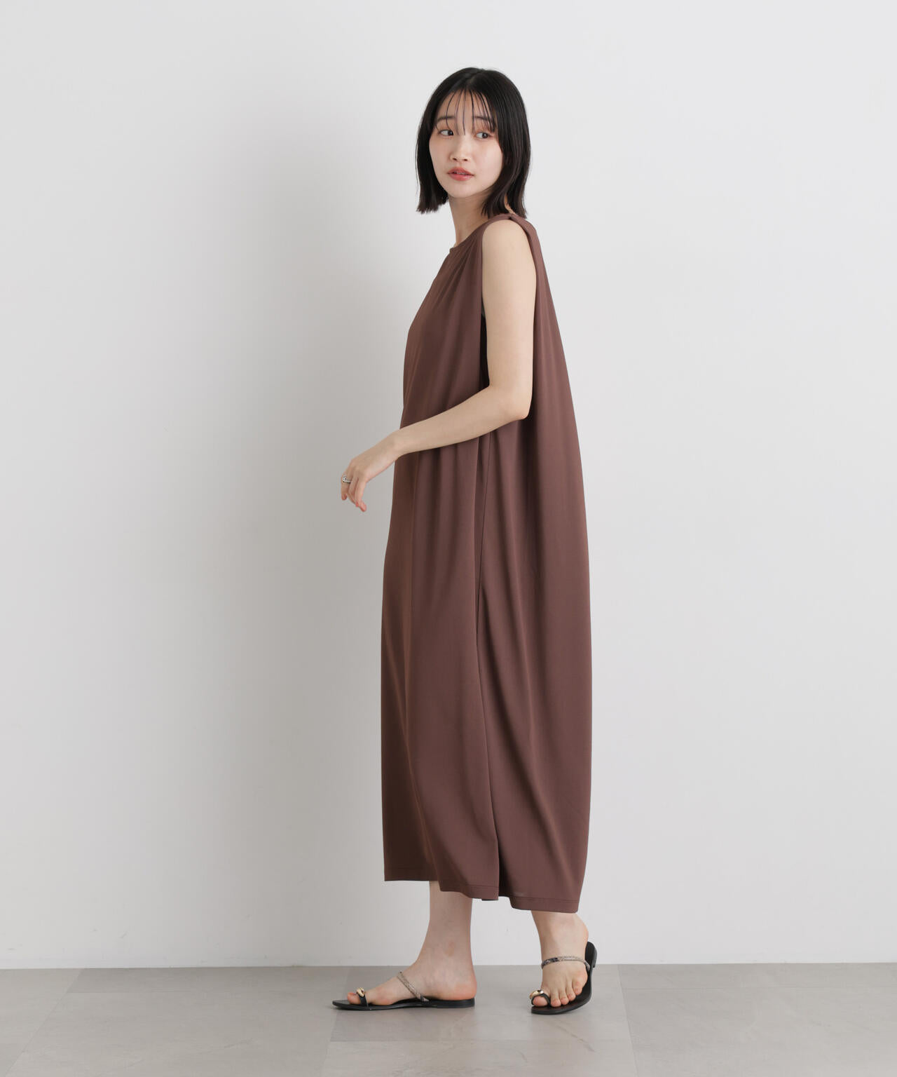 汗隠糸加工&多彩機能カットソー素材 タックスリーブワンピース