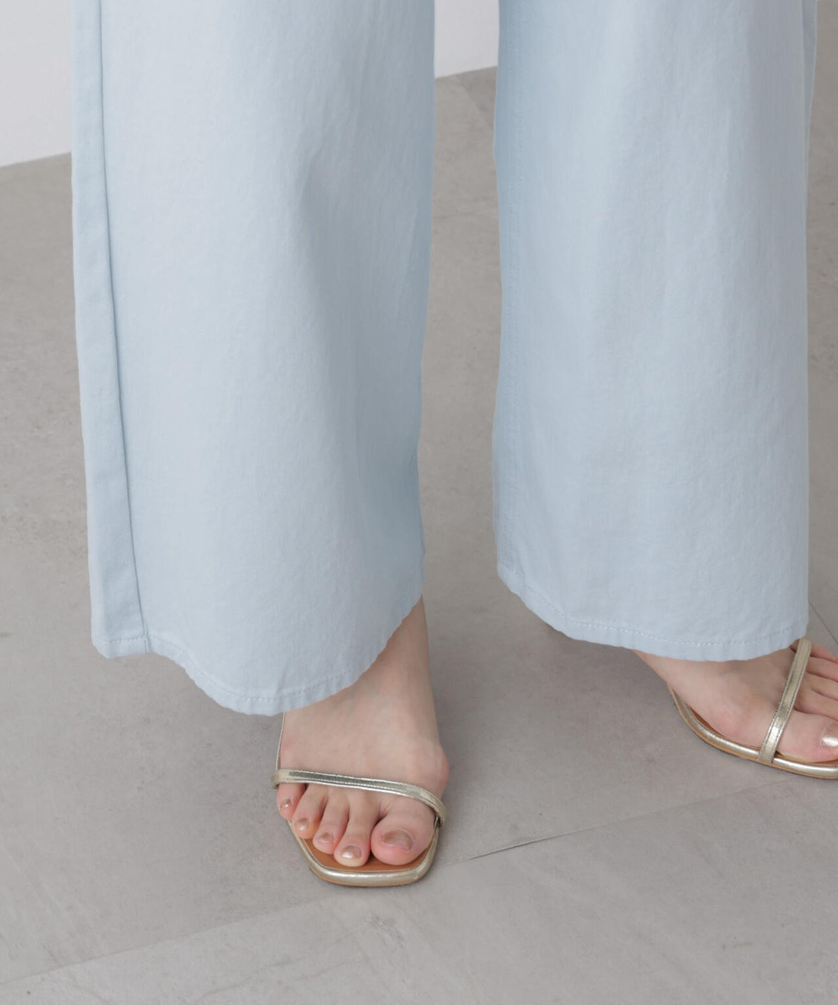 コットンツイルタックワイドパンツ