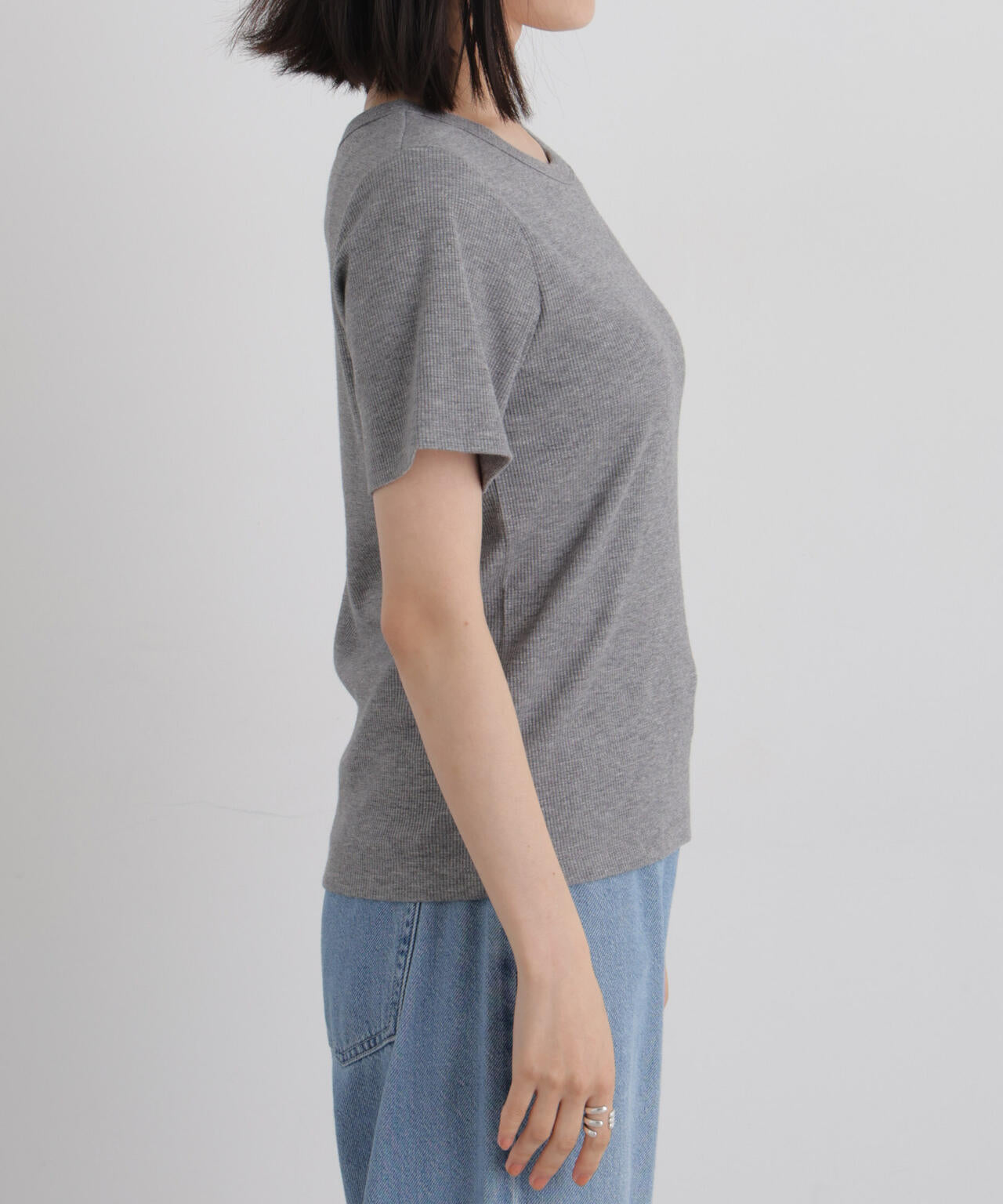 ラメリブカットクルーネックTシャツ