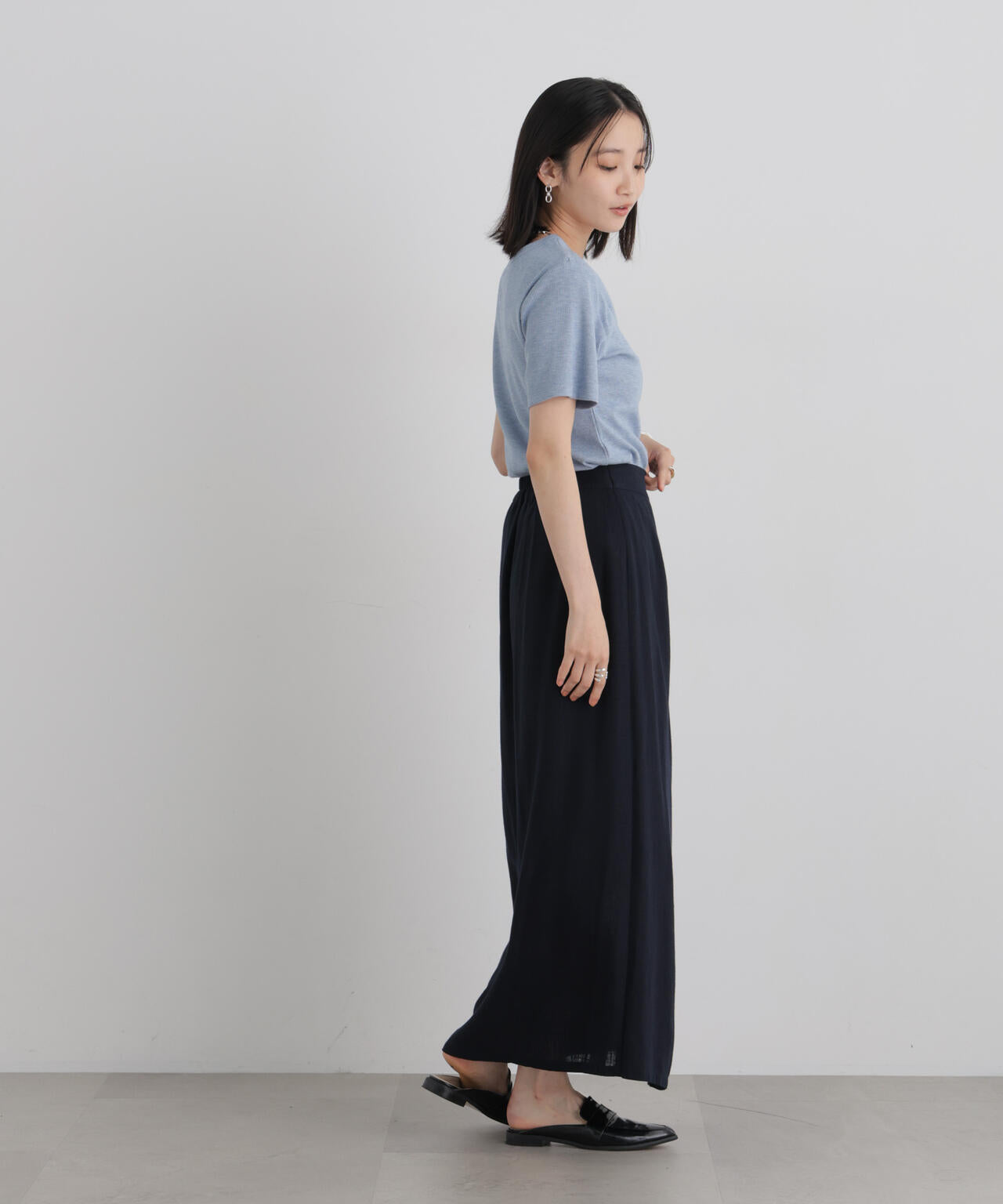 ラメリブカットクルーネックTシャツ