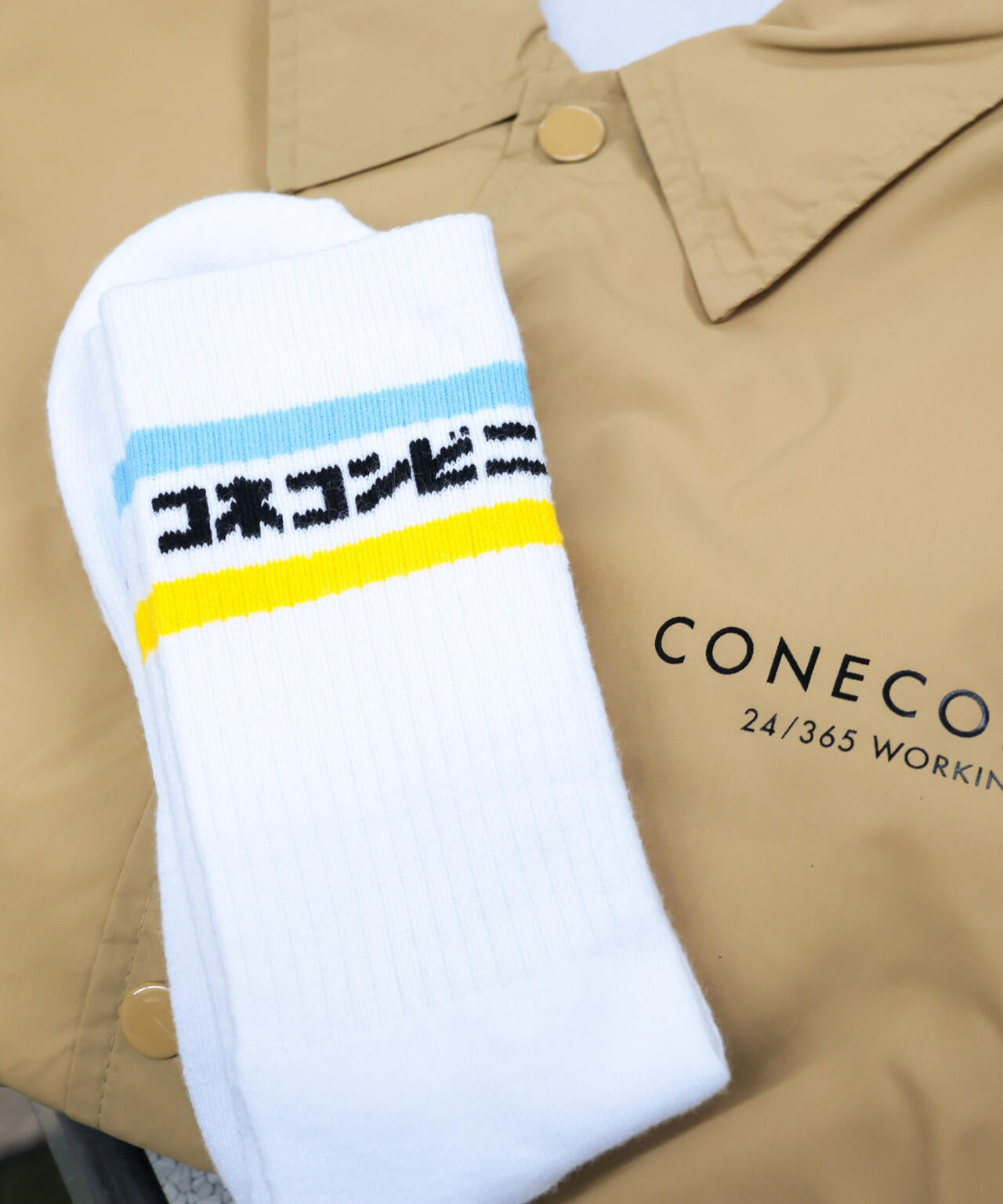 こねこフィルム x ナノユニバースコラボ「CONECONVENI」ラインソックス