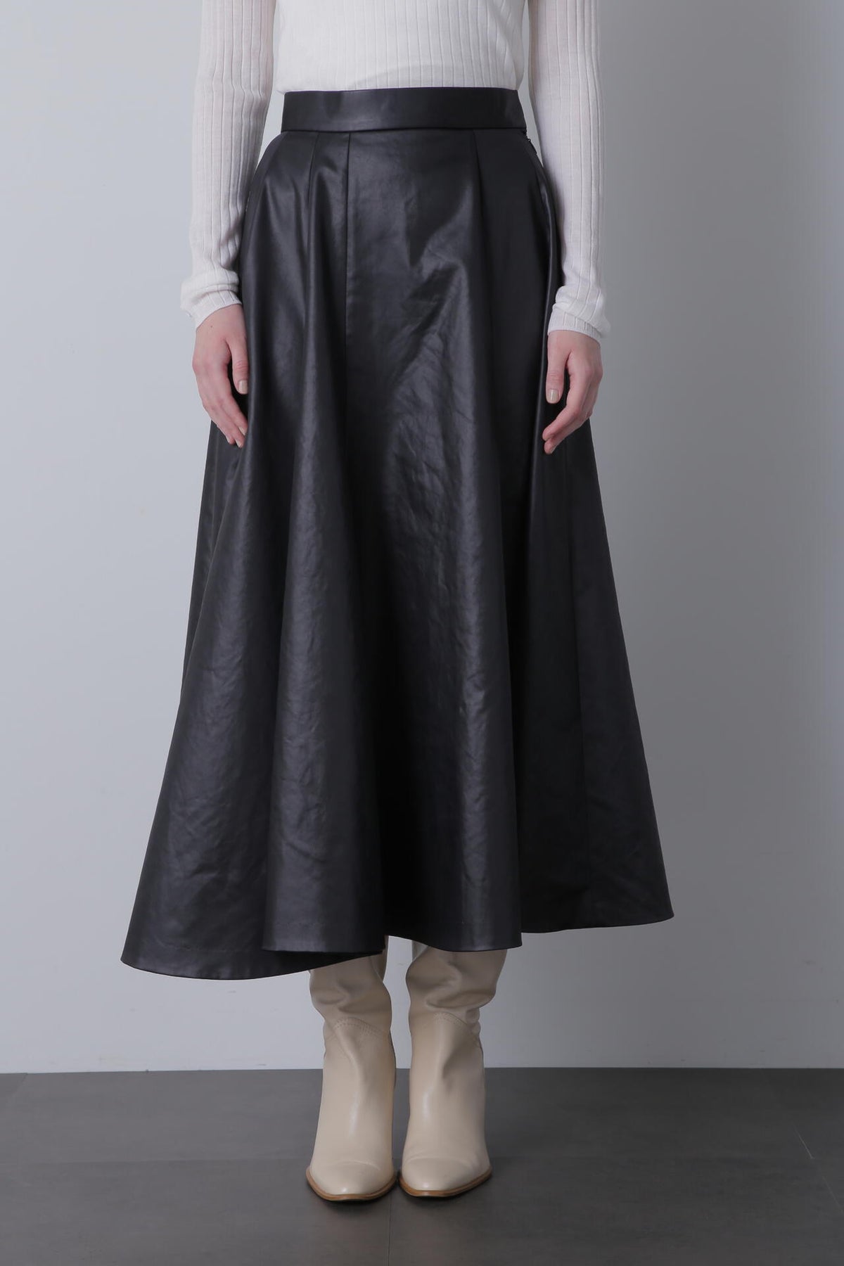 【TV着用】【Marisol 10月号掲載商品】レザーライクサテンスカート