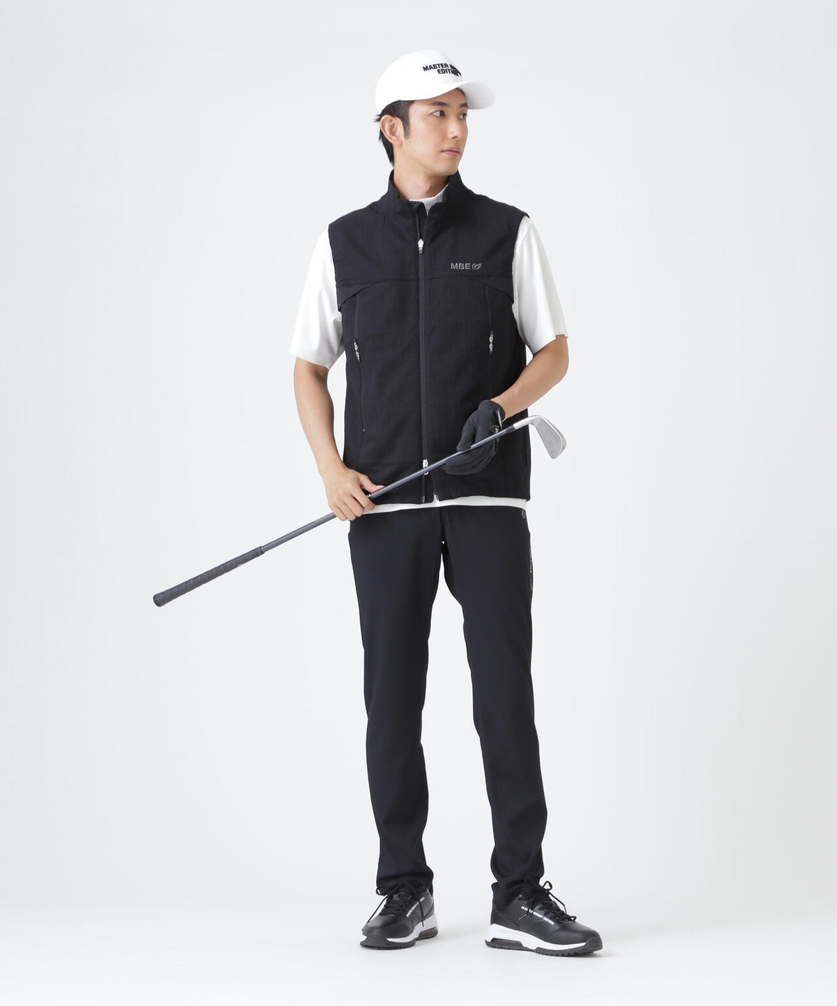 H:182cm/C:93/W:77/H:91 着用サイズ:5