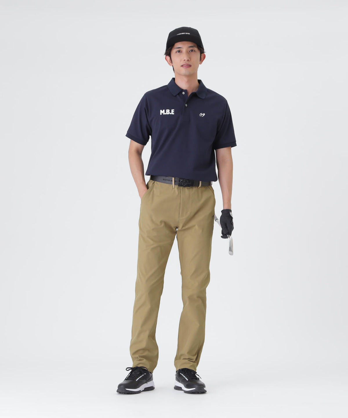 H:182cm/C:93/W:77/H:91 着用サイズ:5