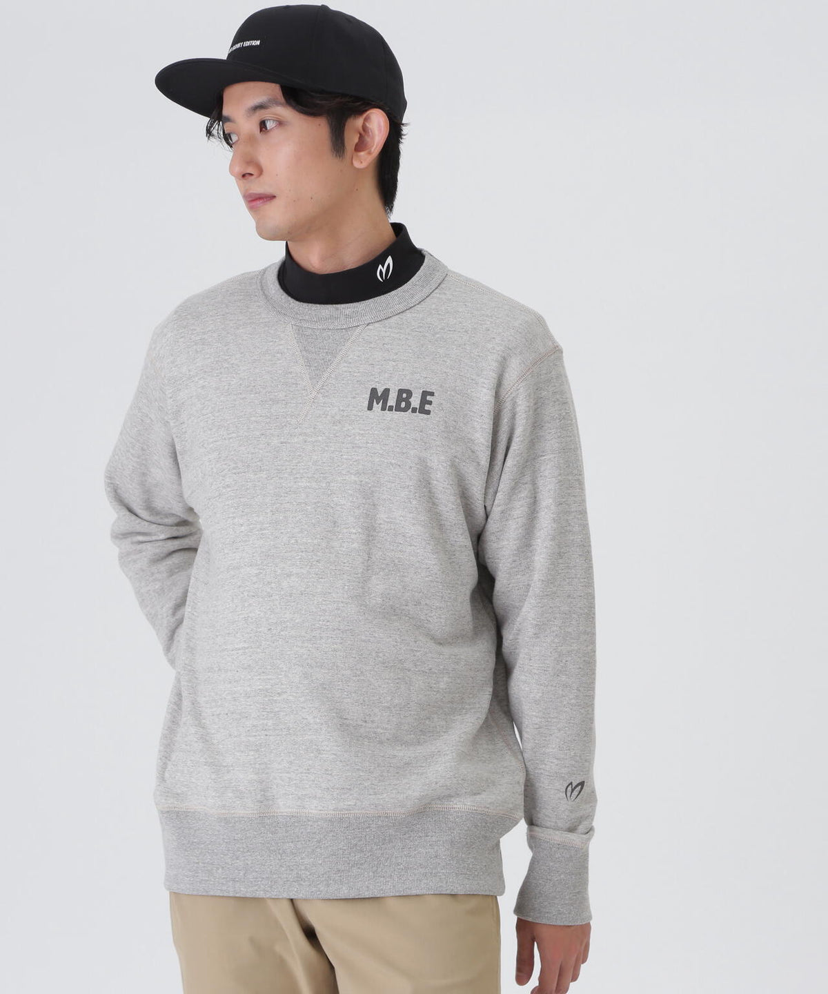 H:182cm/C:93/W:77/H:91 着用サイズ:5