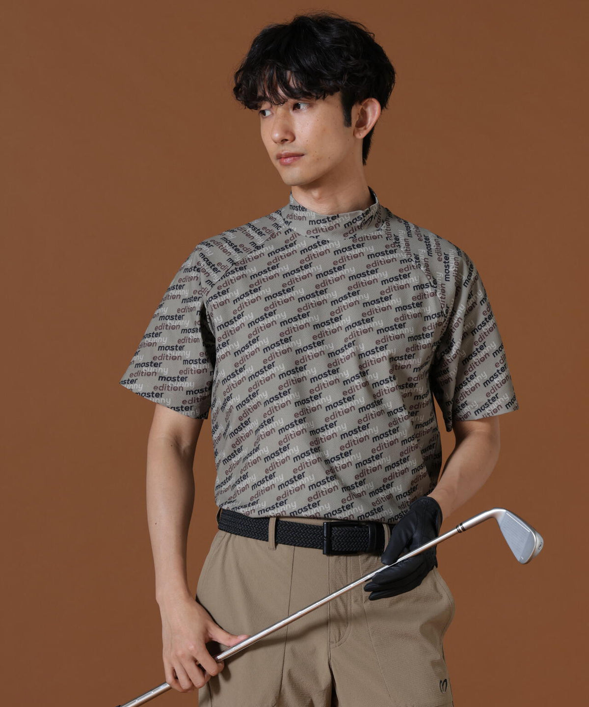 H:182cm/C:93/W:77/H:91 着用サイズ:5