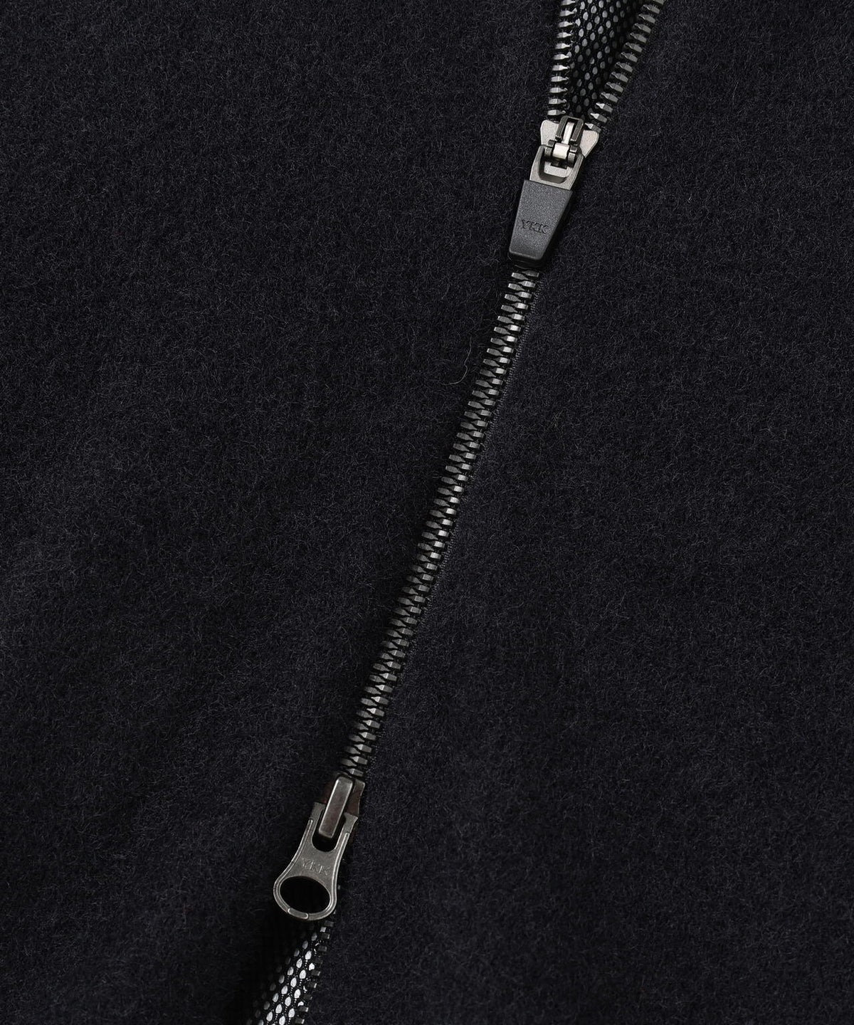 ナイロンフェザーニットブルゾン (MENS)