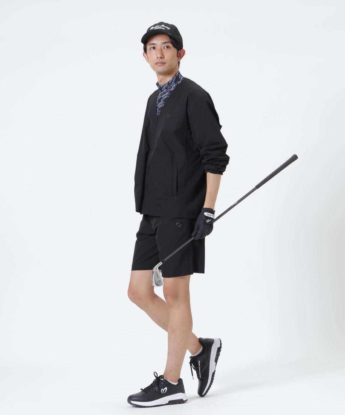 H:182cm/C:93/W:77/H:91 着用サイズ:5