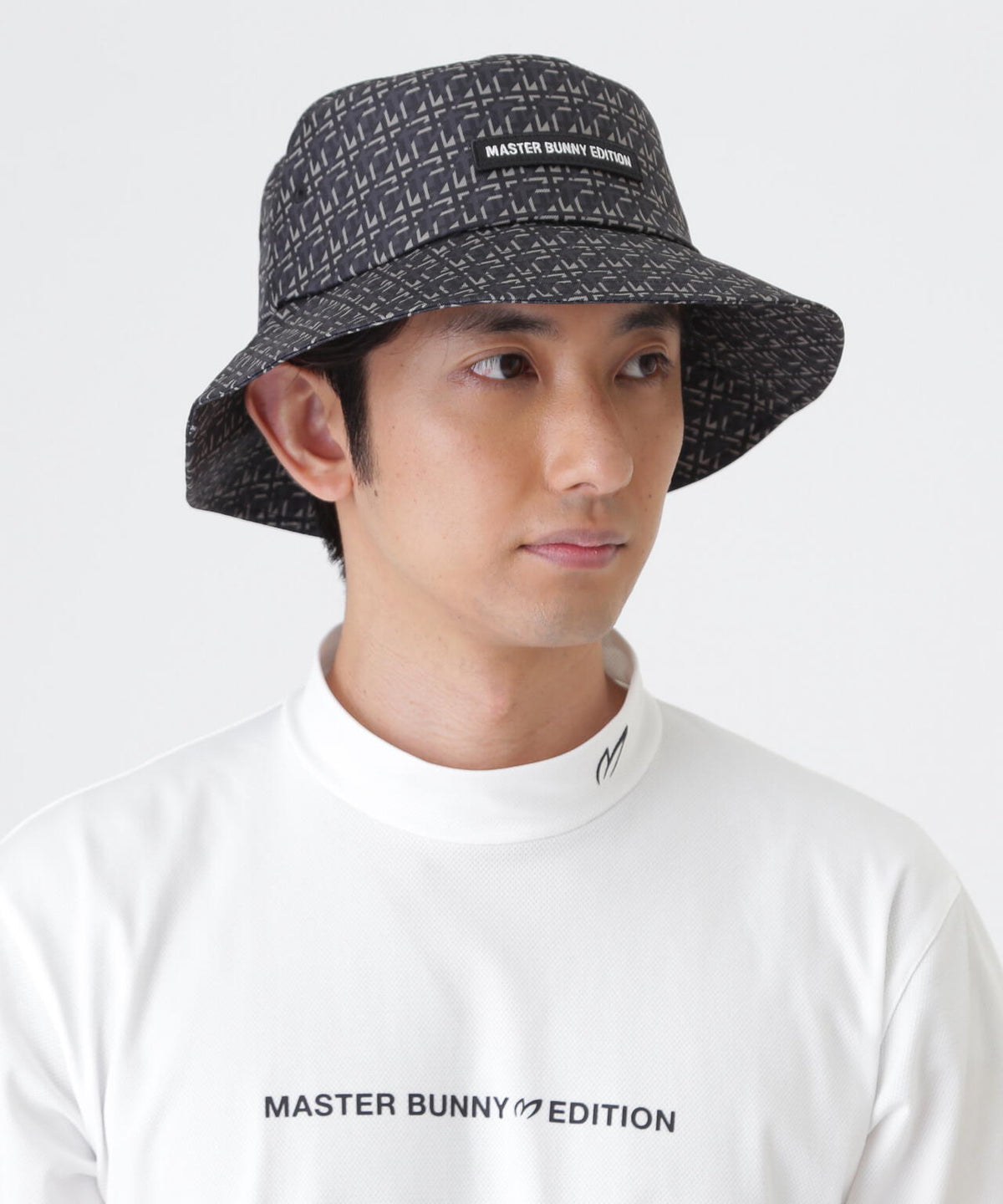 H:182cm/C:93/W:77/H:91