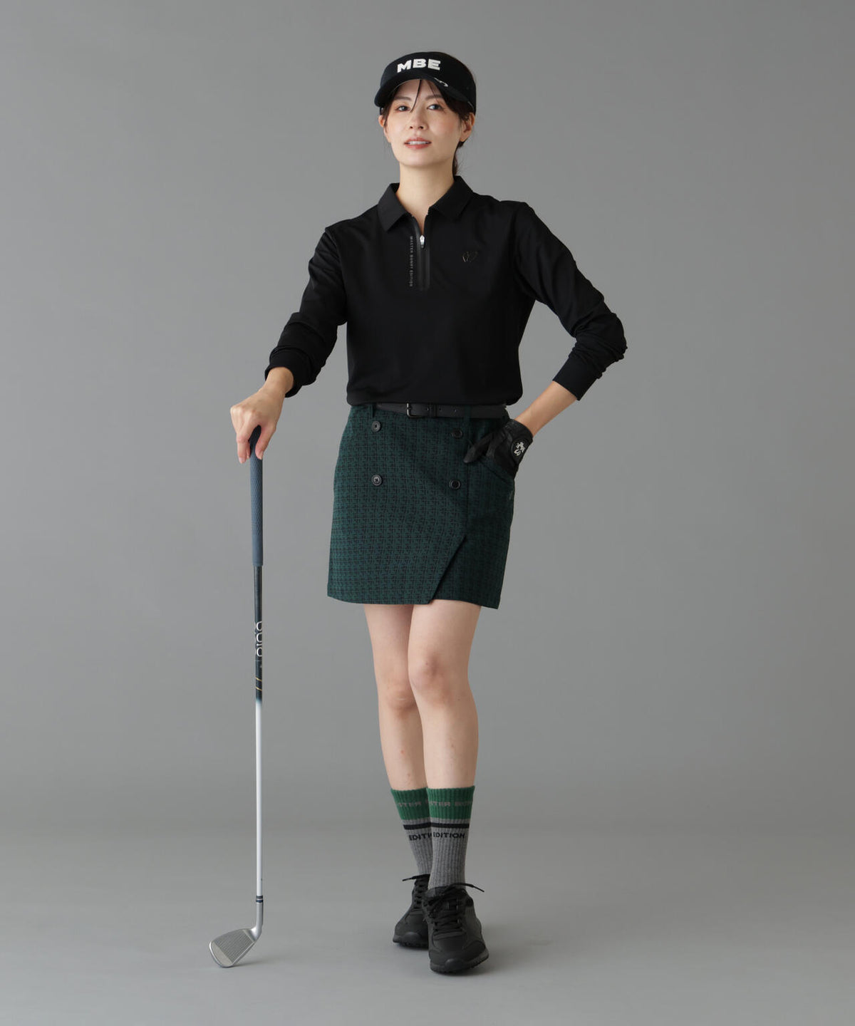 Height : 160 Bust : 80 Waist : 58 Hips : 83 着用サイズ:1