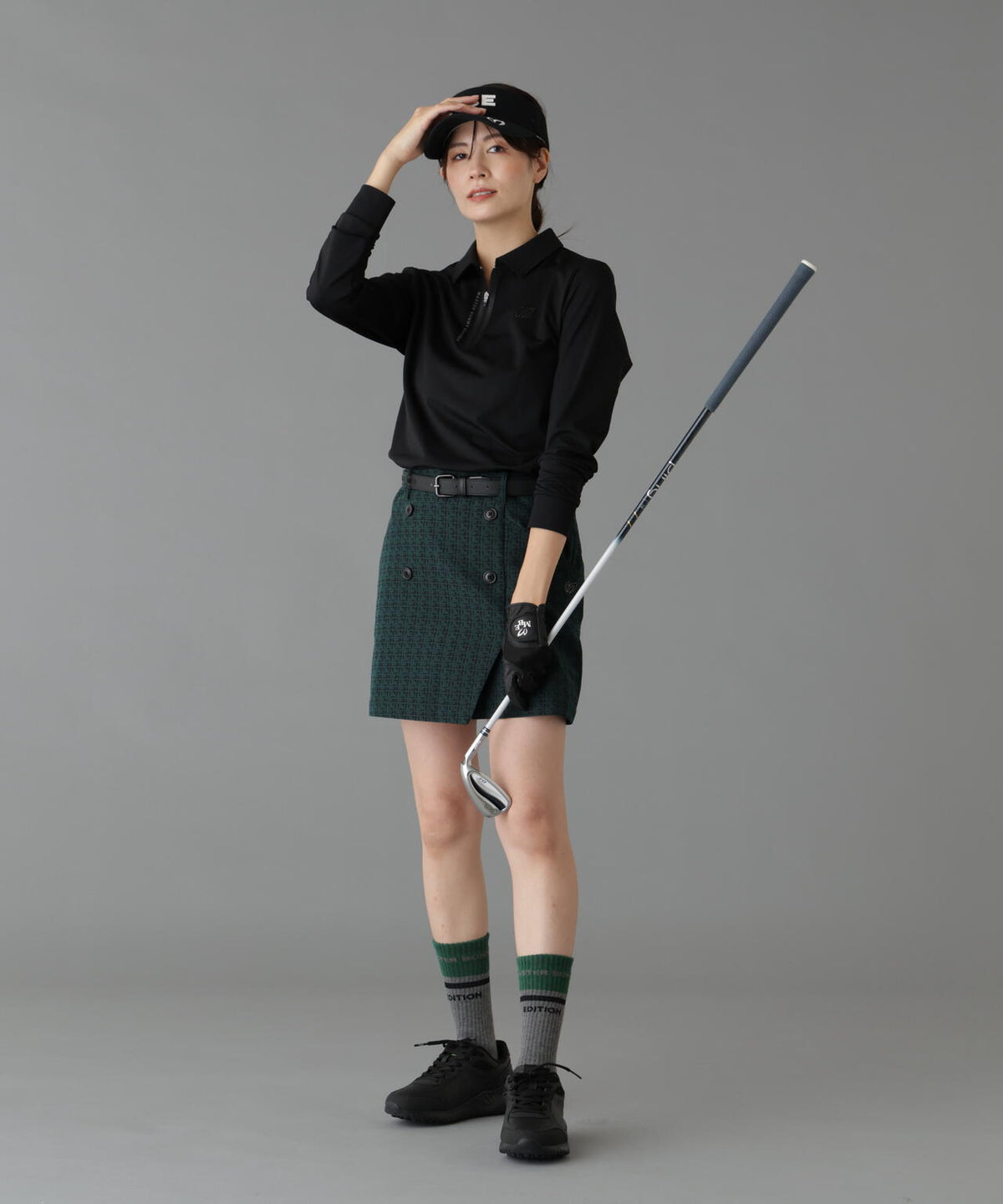 Height : 160 Bust : 80 Waist : 58 Hips : 83 着用サイズ:1