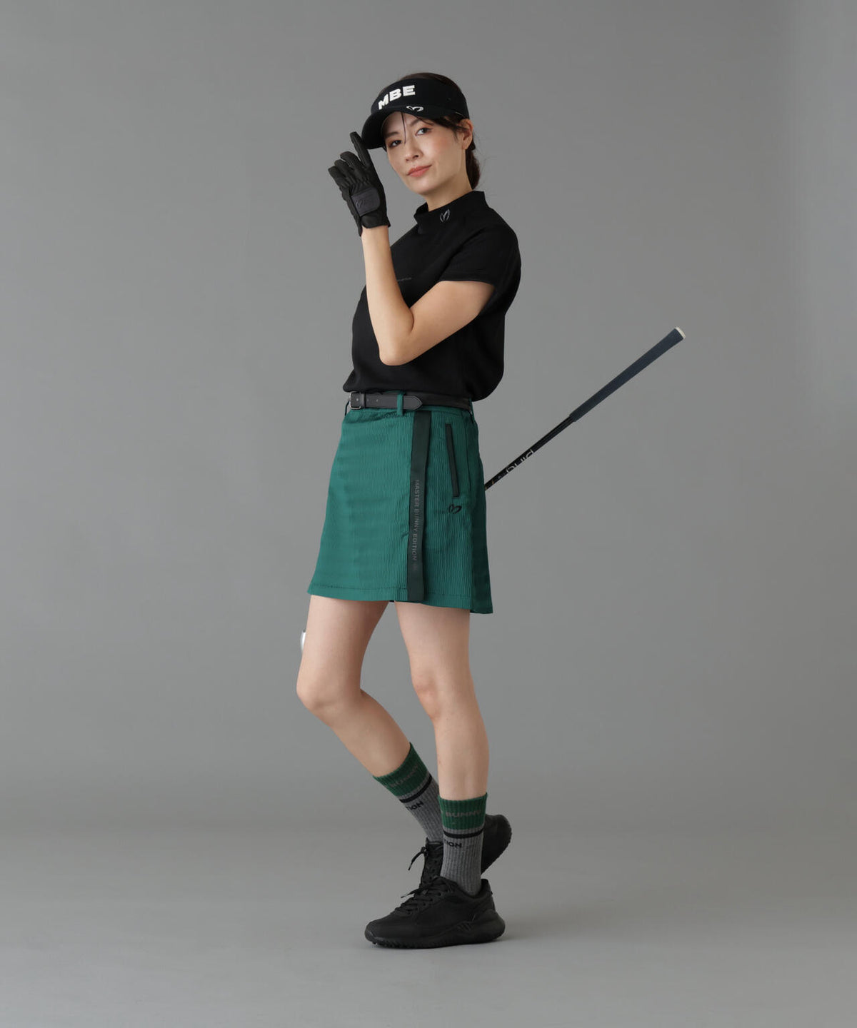 Height : 160 Bust : 80 Waist : 58 Hips : 83 着用サイズ:1