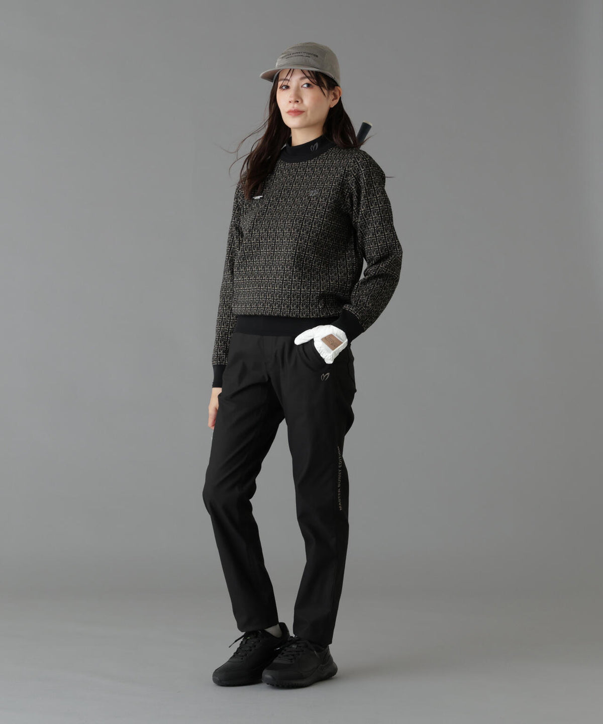 Height : 160 Bust : 80 Waist : 58 Hips : 83 着用サイズ:1