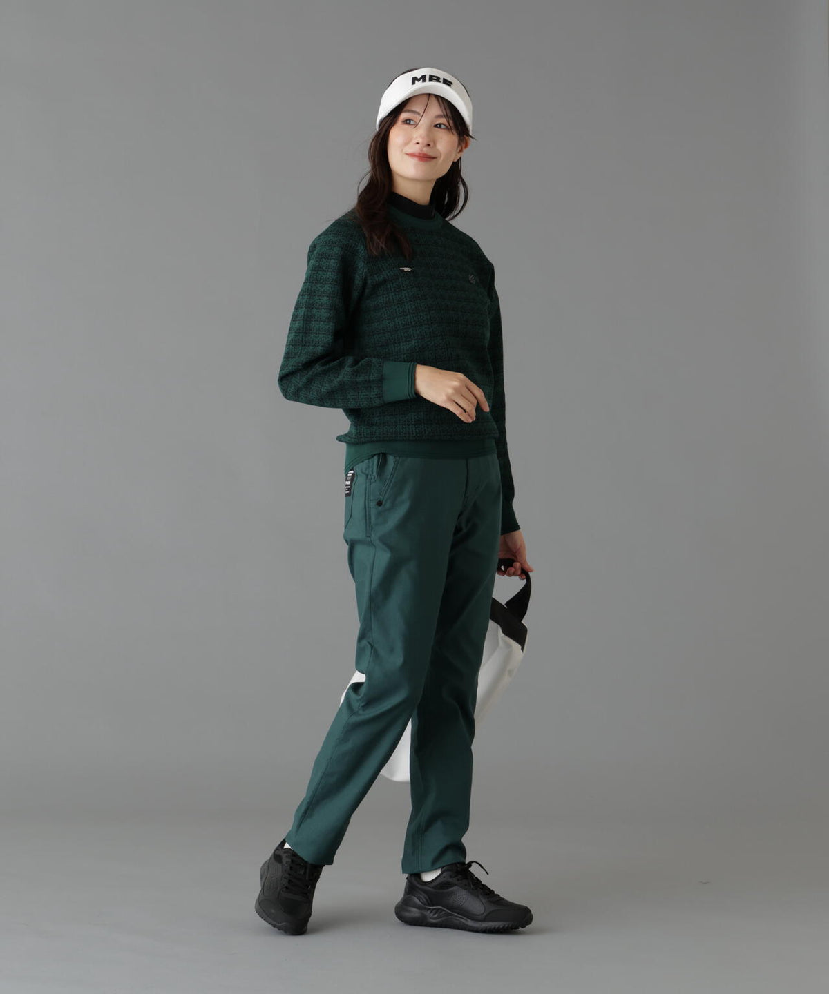 Height : 160 Bust : 80 Waist : 58 Hips : 83 着用サイズ:1
