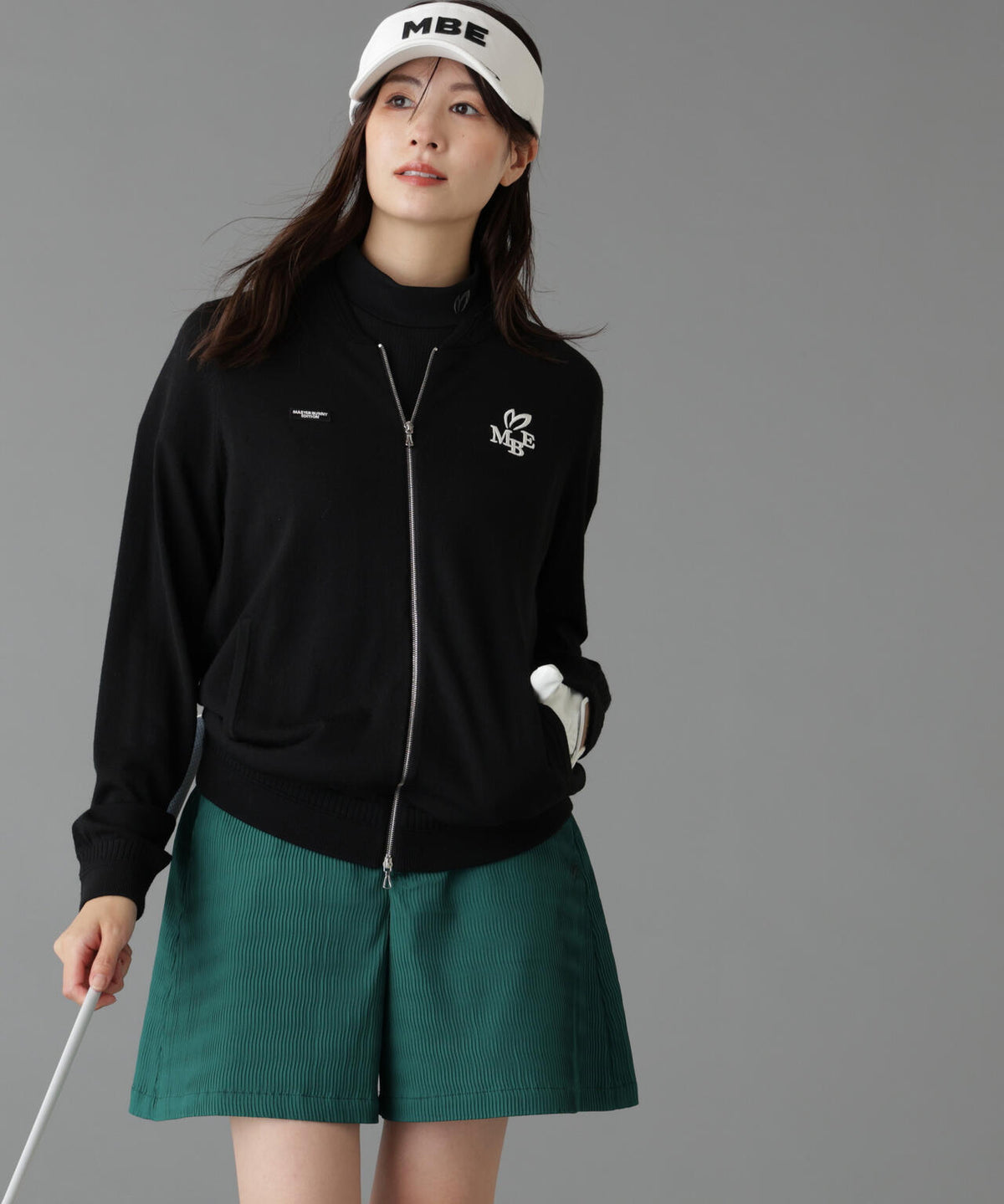 Height : 160 Bust : 80 Waist : 58 Hips : 83 着用サイズ:1