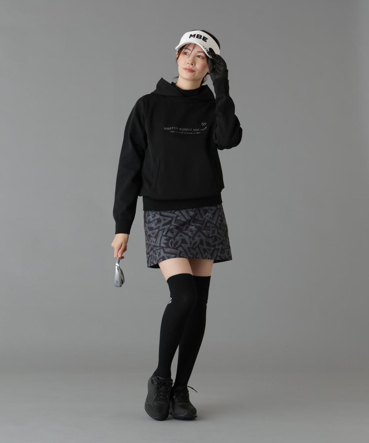 Height : 160 Bust : 80 Waist : 58 Hips : 83 着用サイズ:1