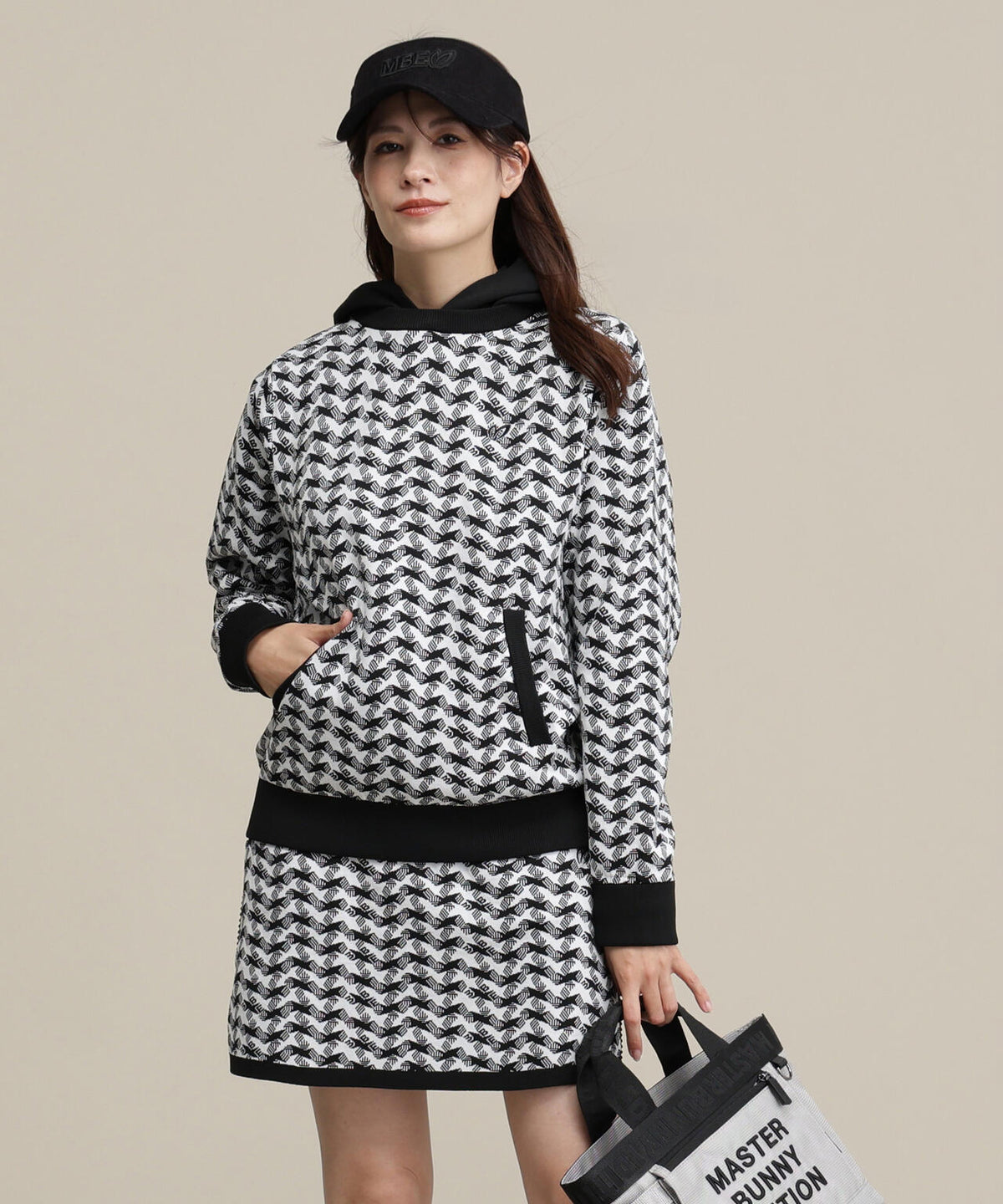 接結ニットフーディプルオーバー <変形千鳥柄> (WOMENS)