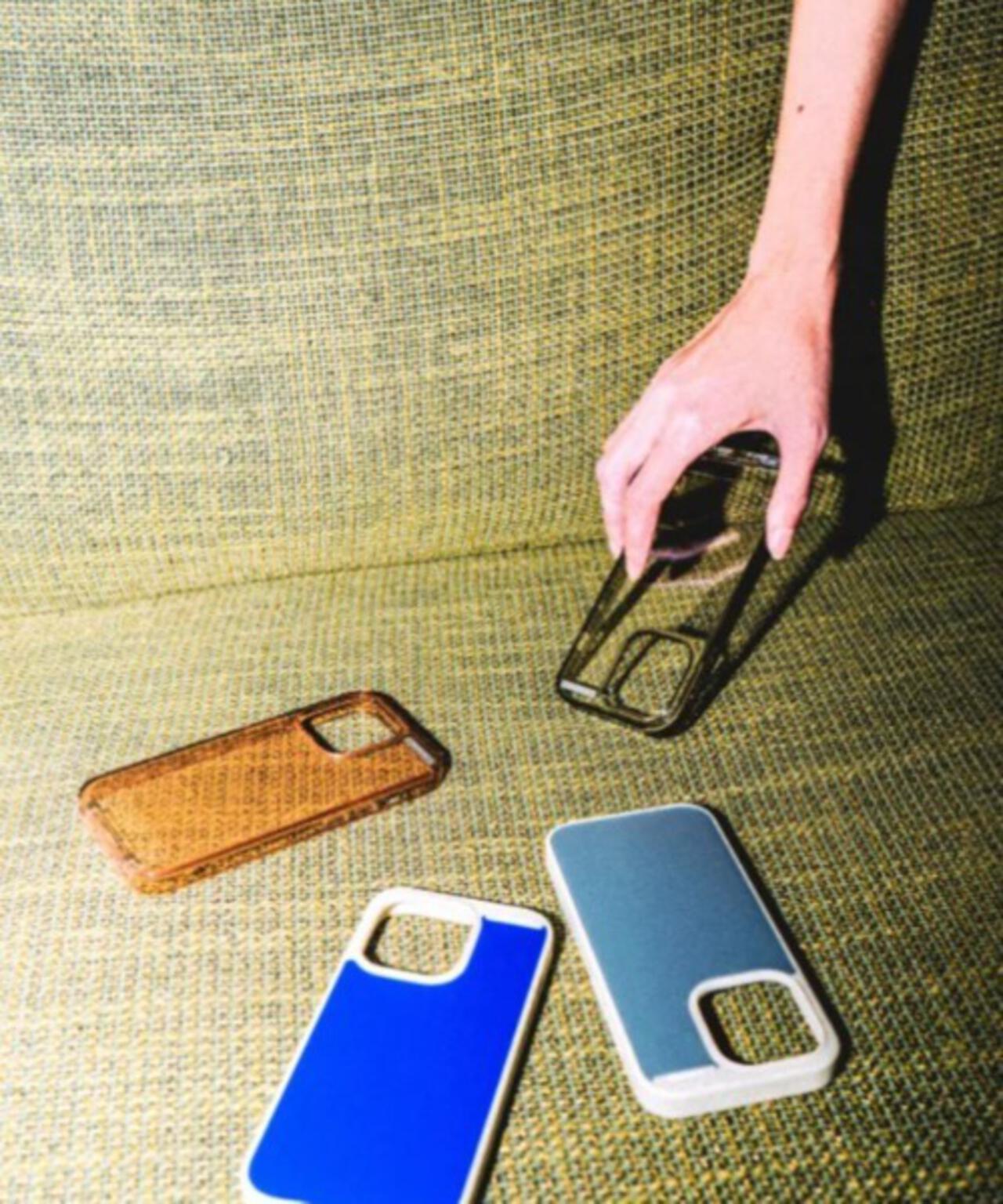 Topologie Bump Phone Cases Smoke Clear iPhone 13/14