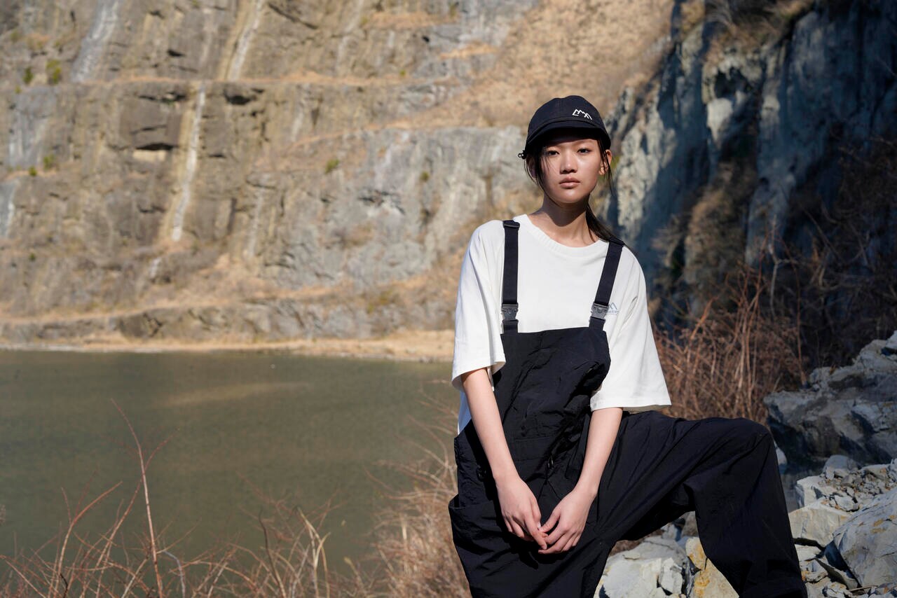 CMF OUTDOOR GARMENT 別注 CMF LOGO TEE