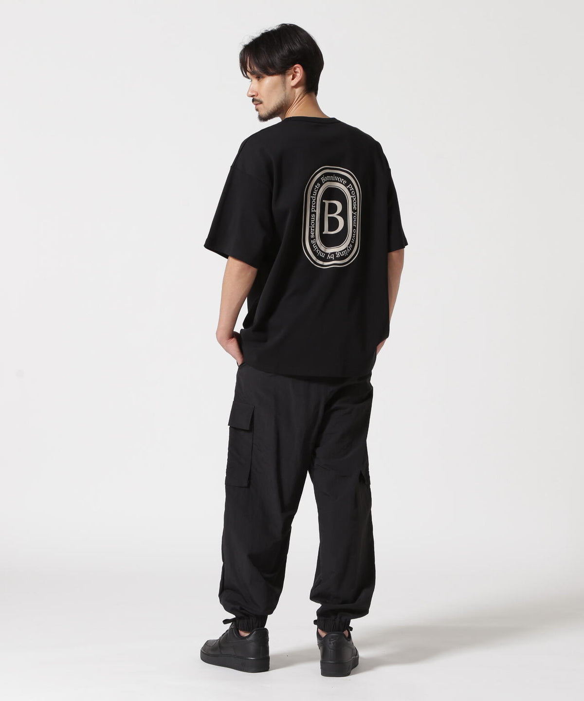 B omnivore/ビーオムニボー LOGO S/S Tee