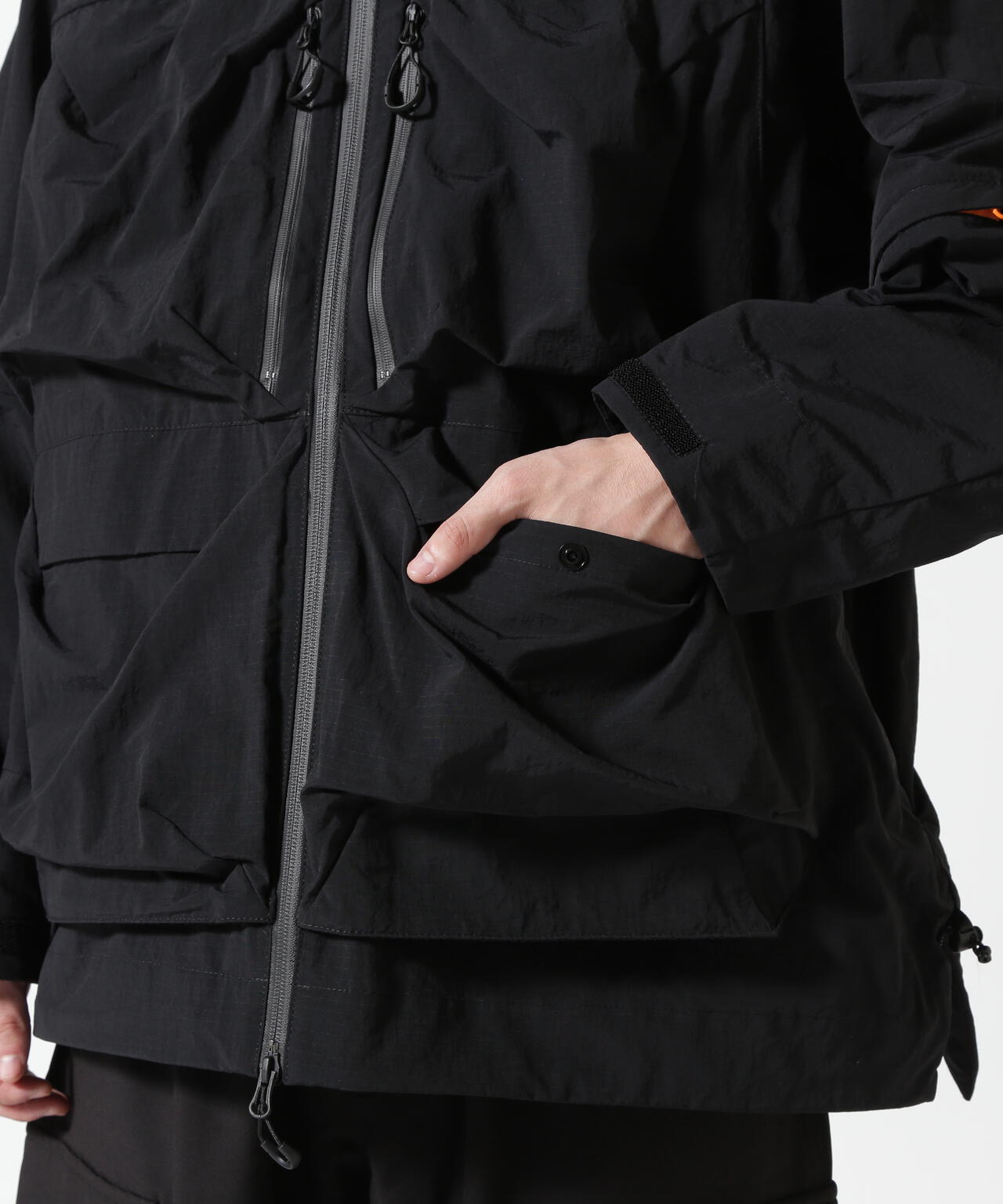 CMF OUTDOOR GARMENT 別注GUIDE SHELL