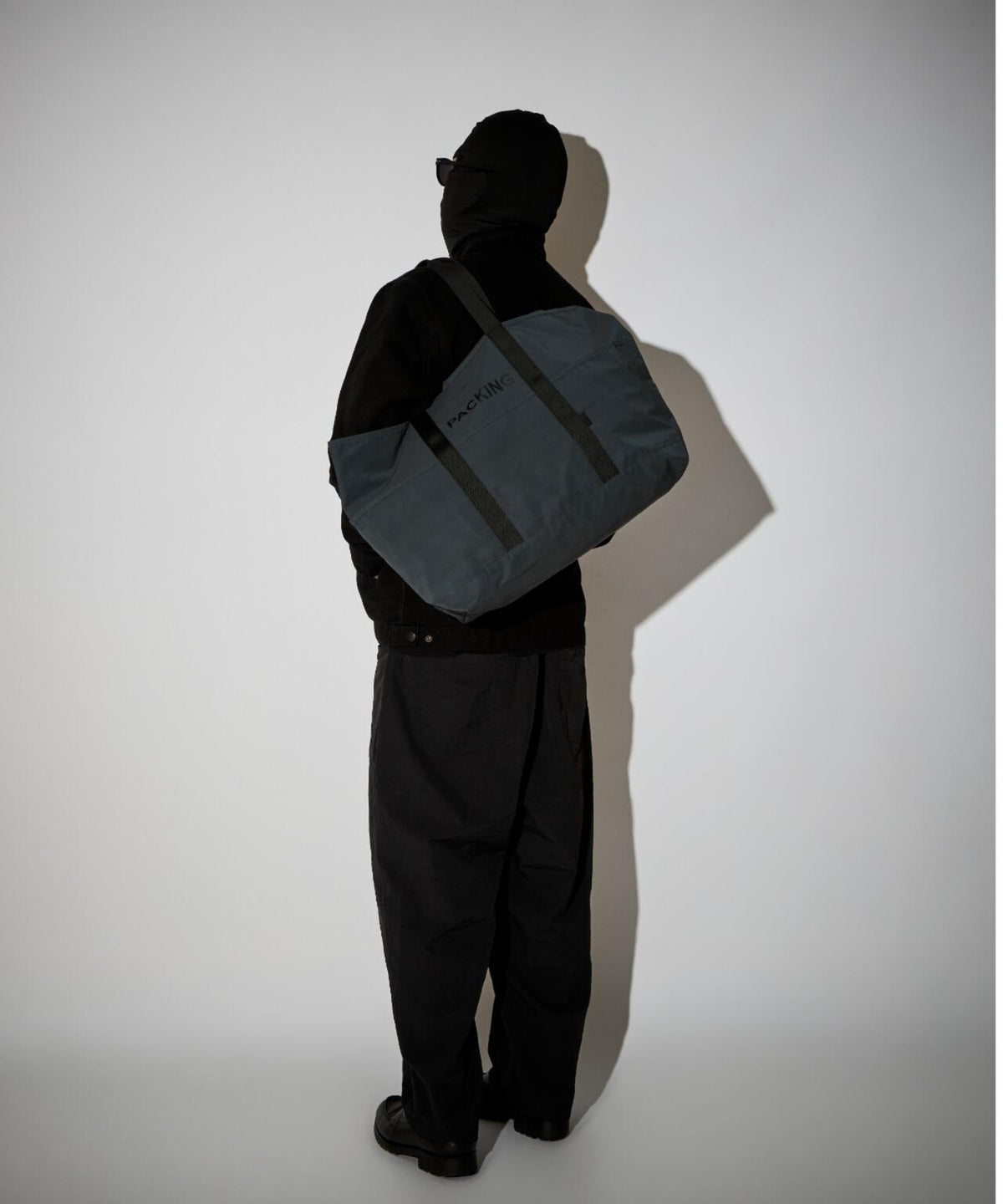 PACKING/パッキング BLACK REFLECTIVE TOTE