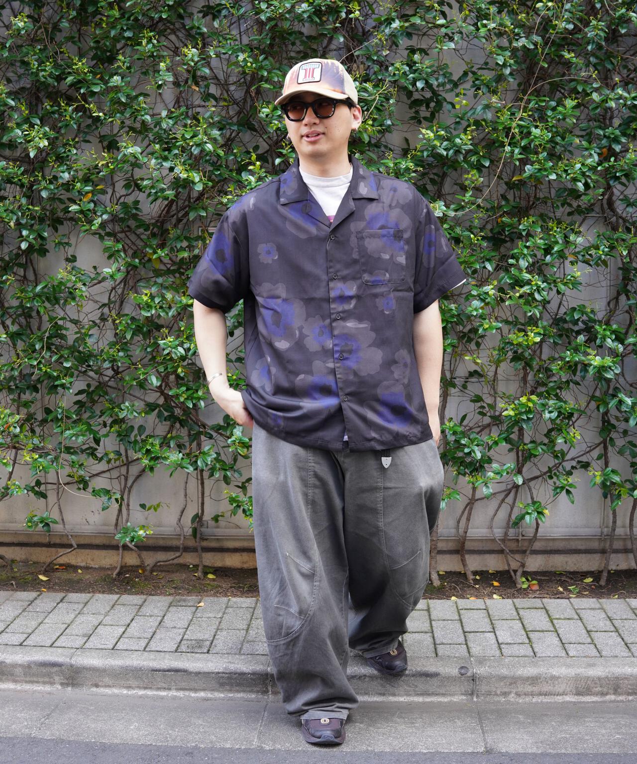 B omnivore/ビーオムニボー FLOWER S/S SHIRT