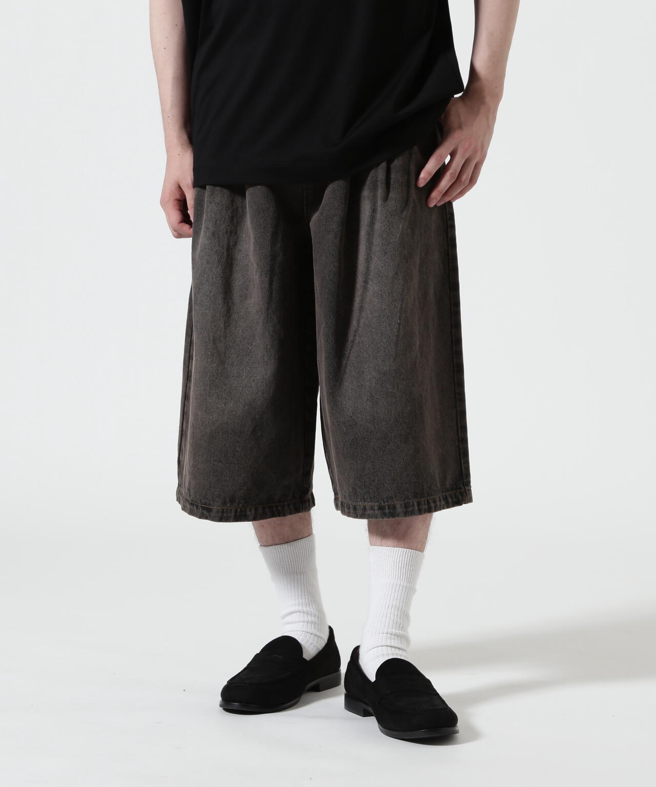 B omnivore/ビーオムニボー TUCK DENIM SHORTS タックデニムショーツ
