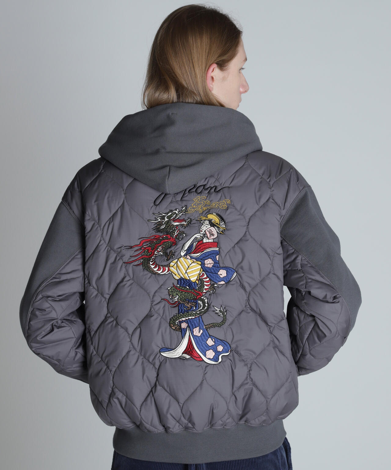LADY WITH DRAGON QUILTED COMBI. ZIP HOOD/レディ ウィズ ドラゴン キルティング コンビ パーカー