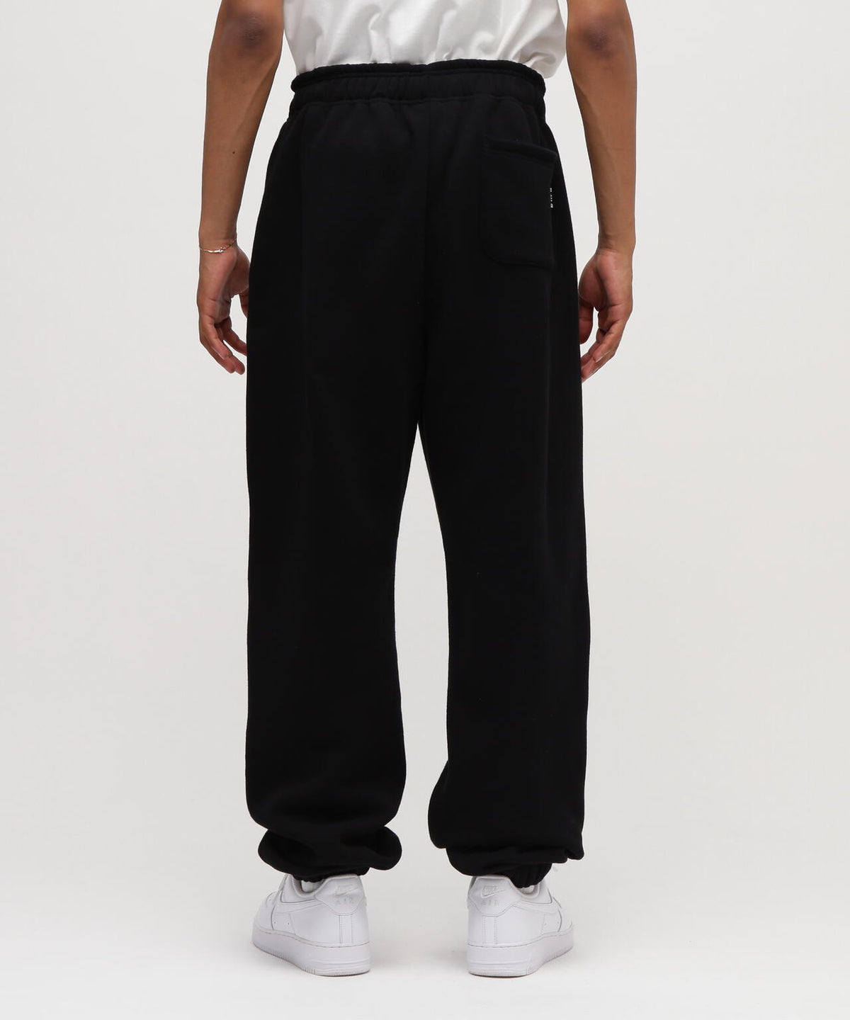 《AVIREX × CITY COUNTRY CITY》SIGNATURE SWEAT PANTS