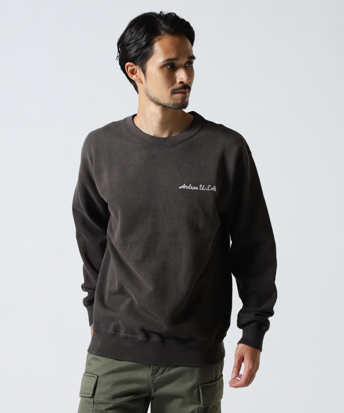 《A.A.R.C》EMB CREWNECK SWEAT